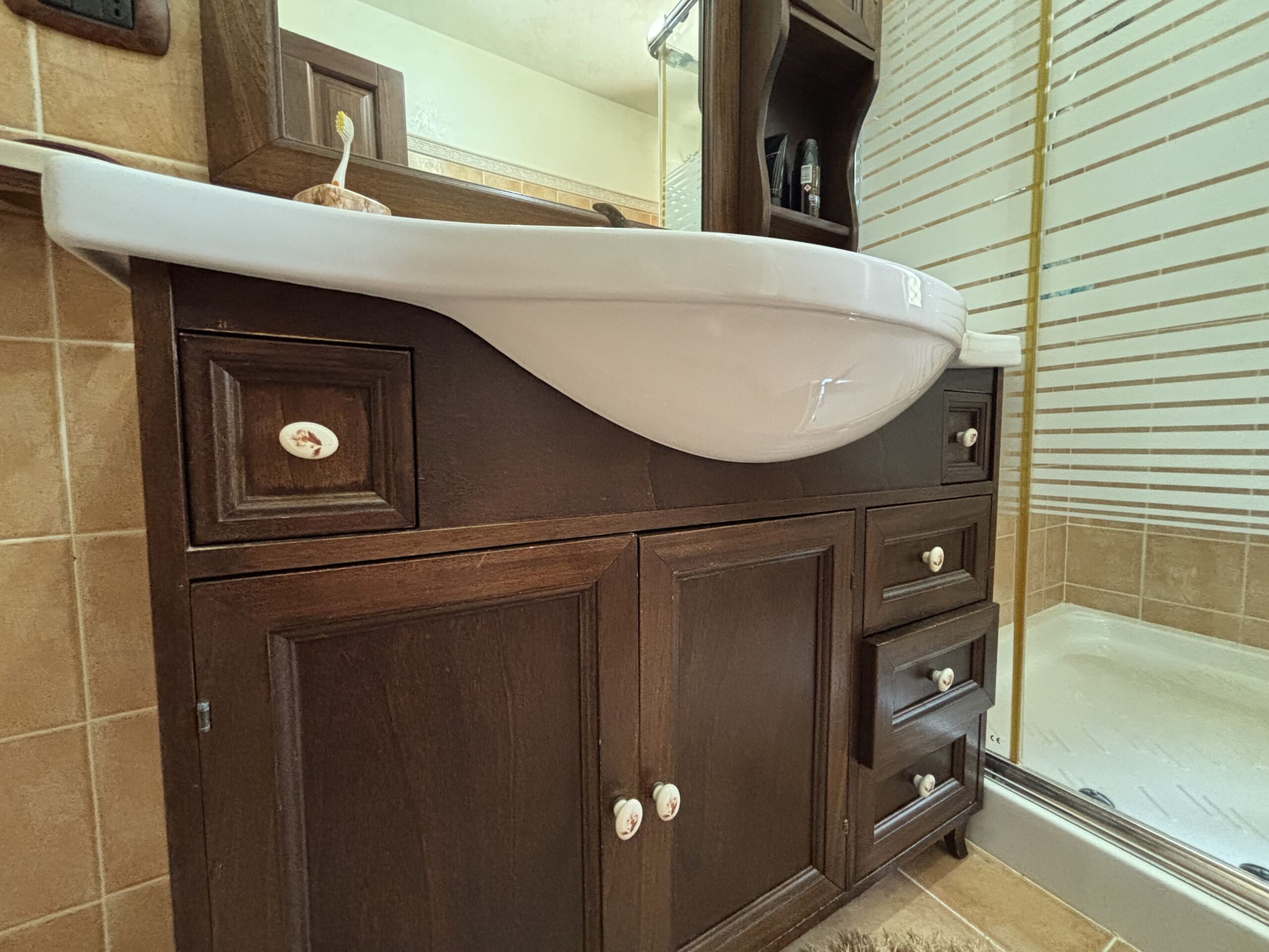 Your retreat in Morano Calabro - a phenomenal estate with olive trees.