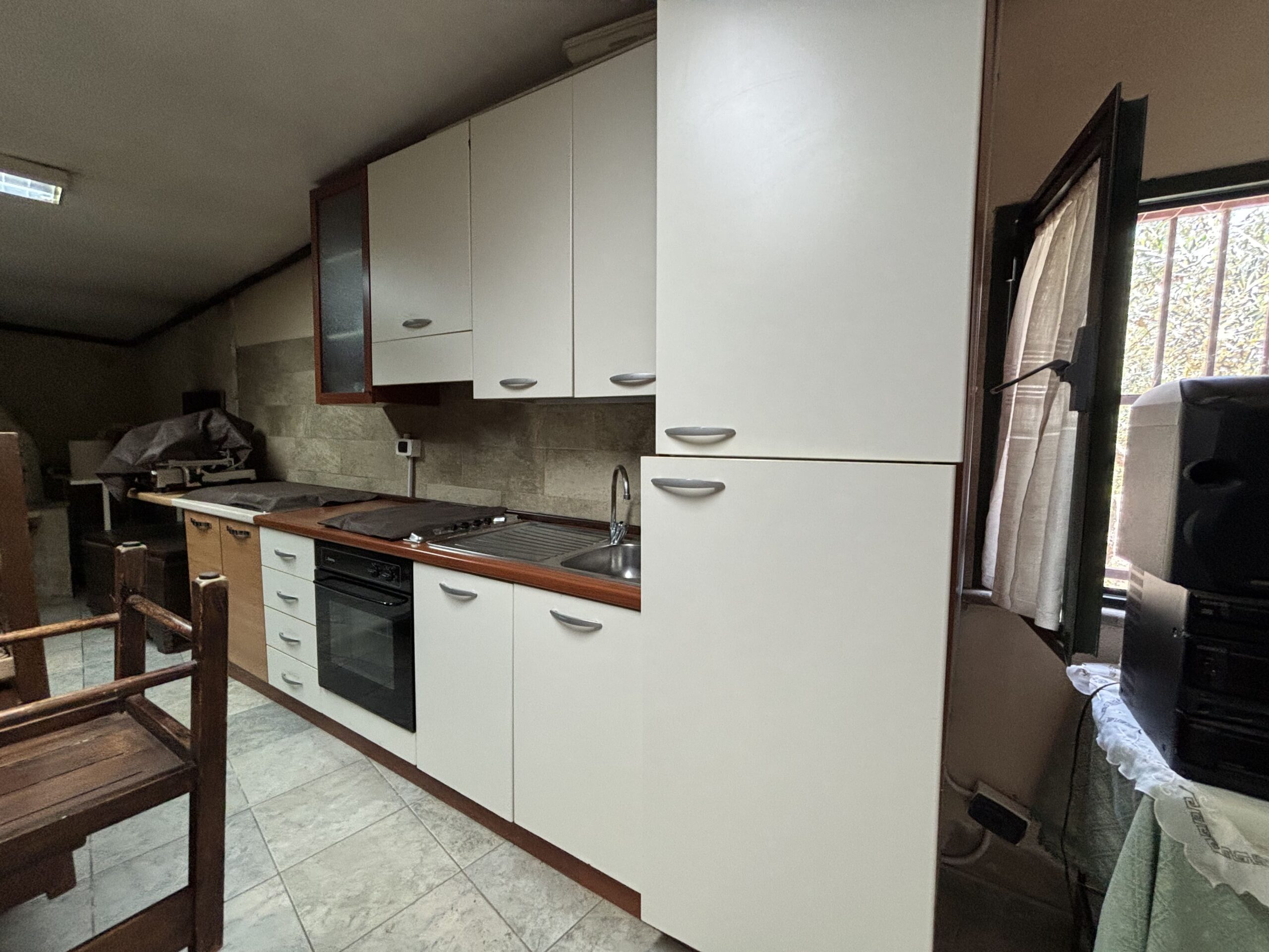 Your retreat in Morano Calabro - a phenomenal estate with olive trees.