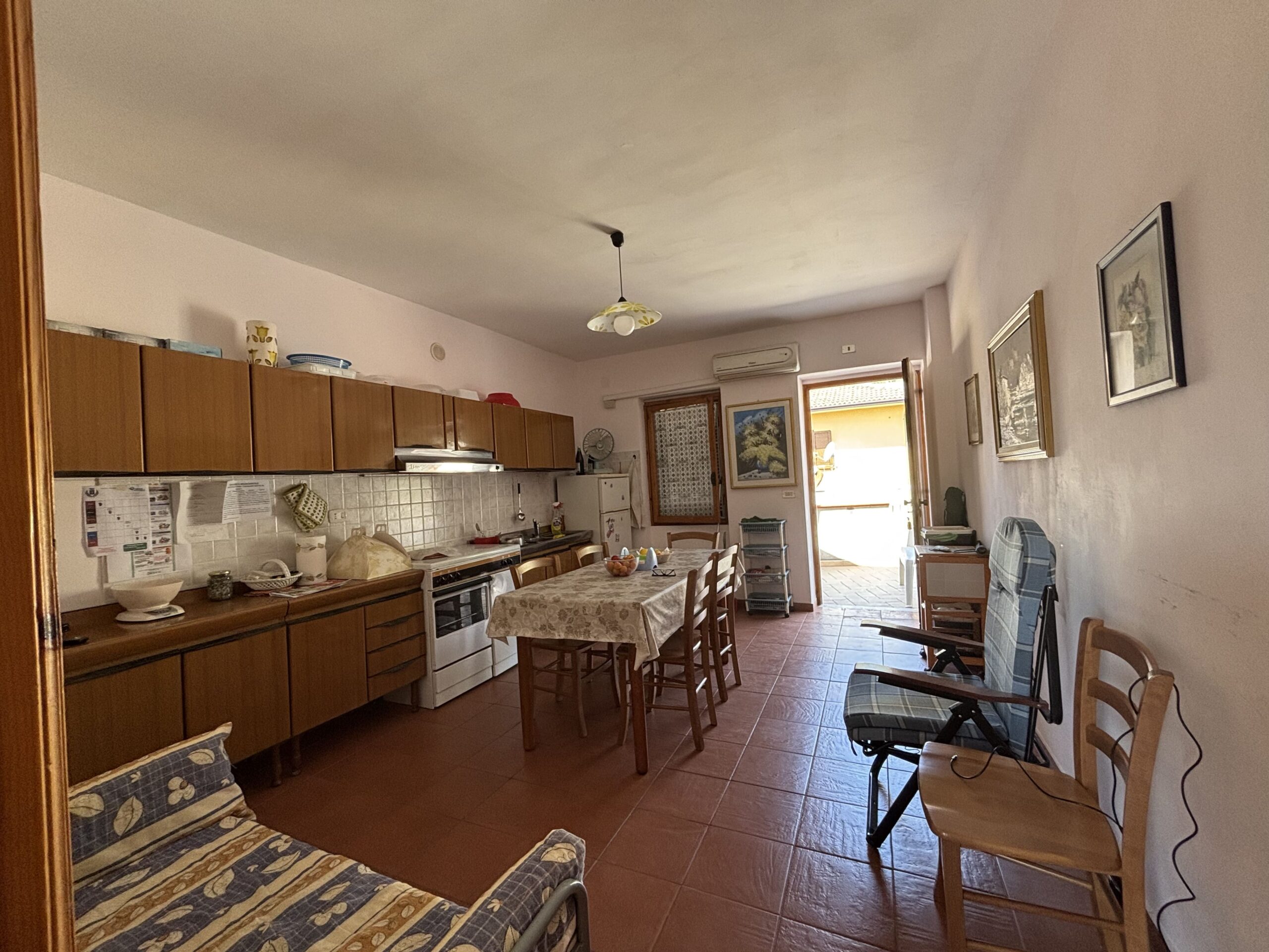 Property with sea views in Guardia Piemontese.