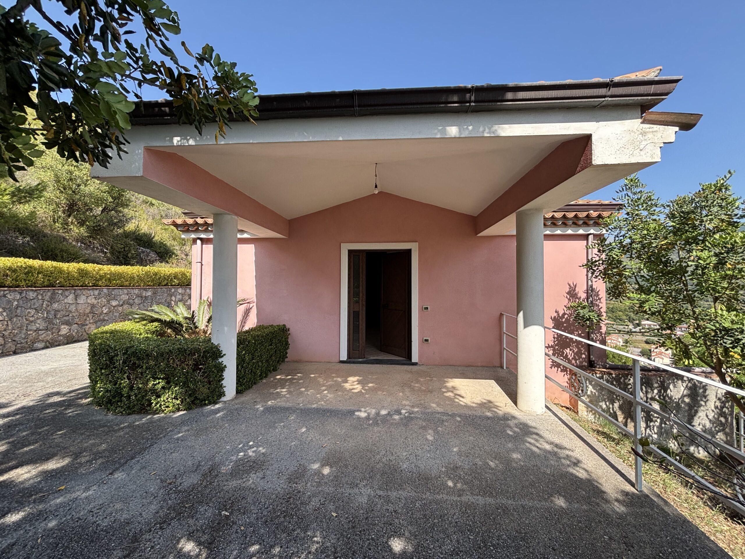 Uniica villa con vista mare - Maratea, località Castrocucco.