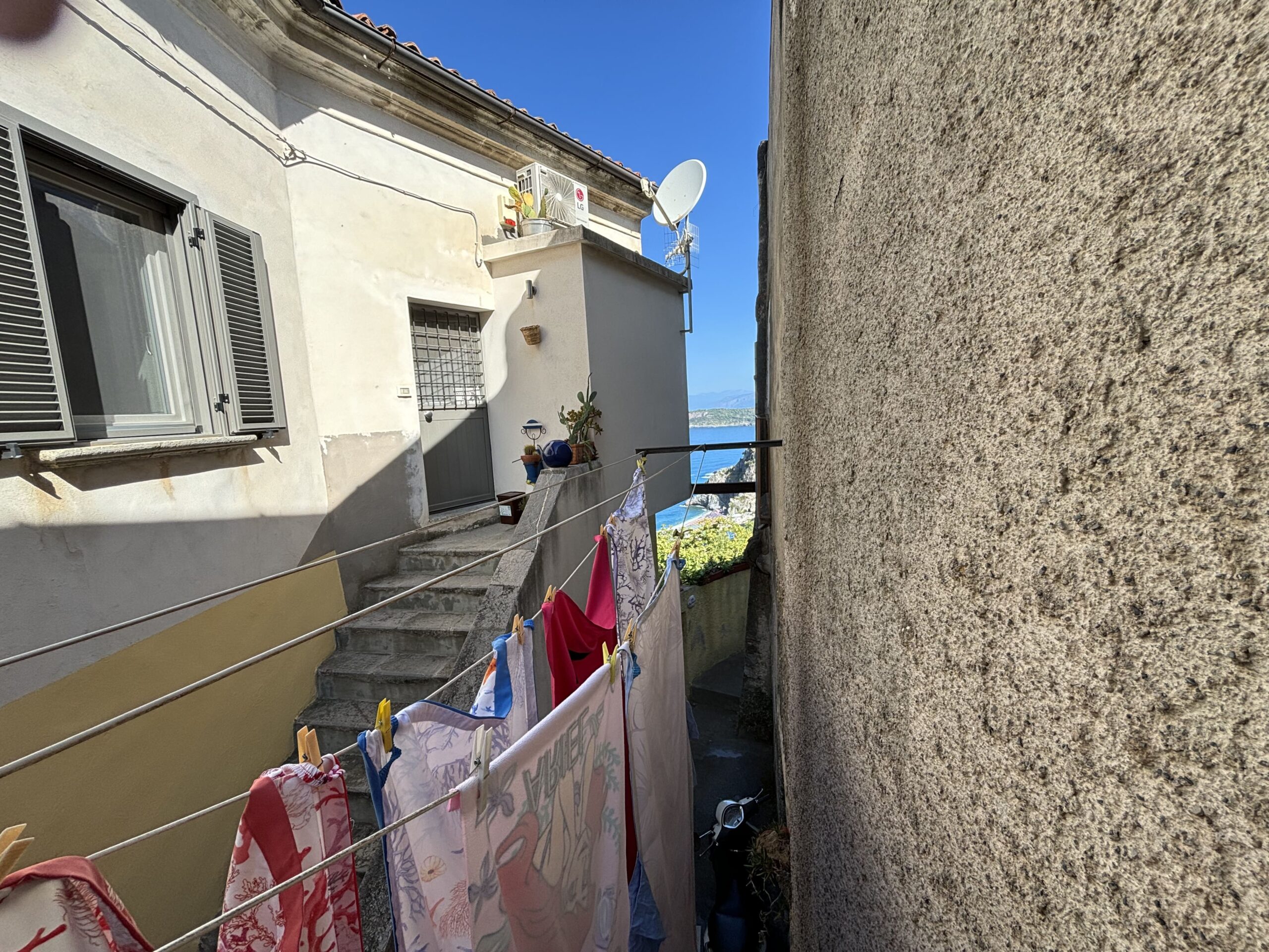 La dolce vita in the historic centre of San Nicola Arcella.