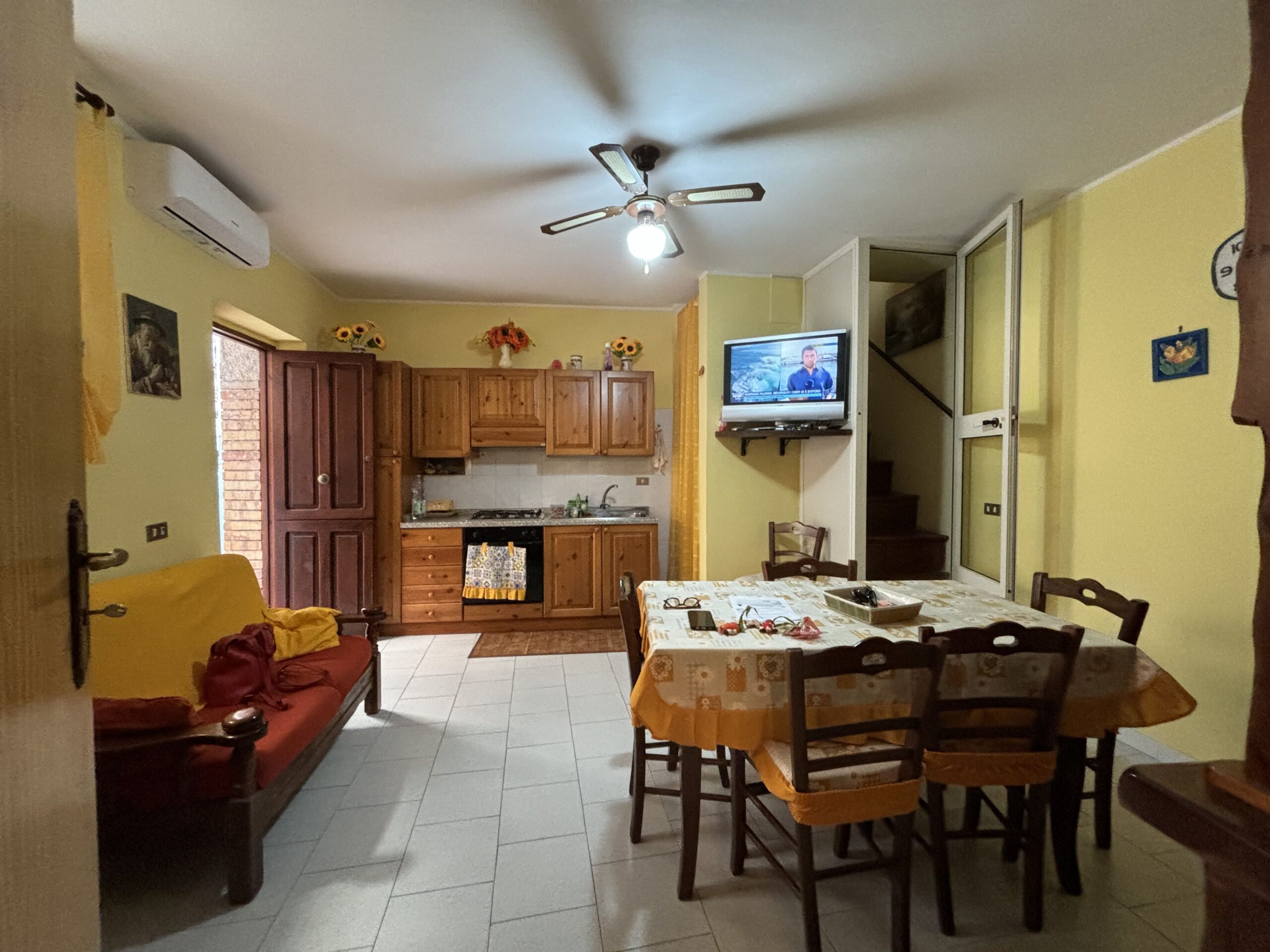 La dolce vita in the historic centre of San Nicola Arcella.