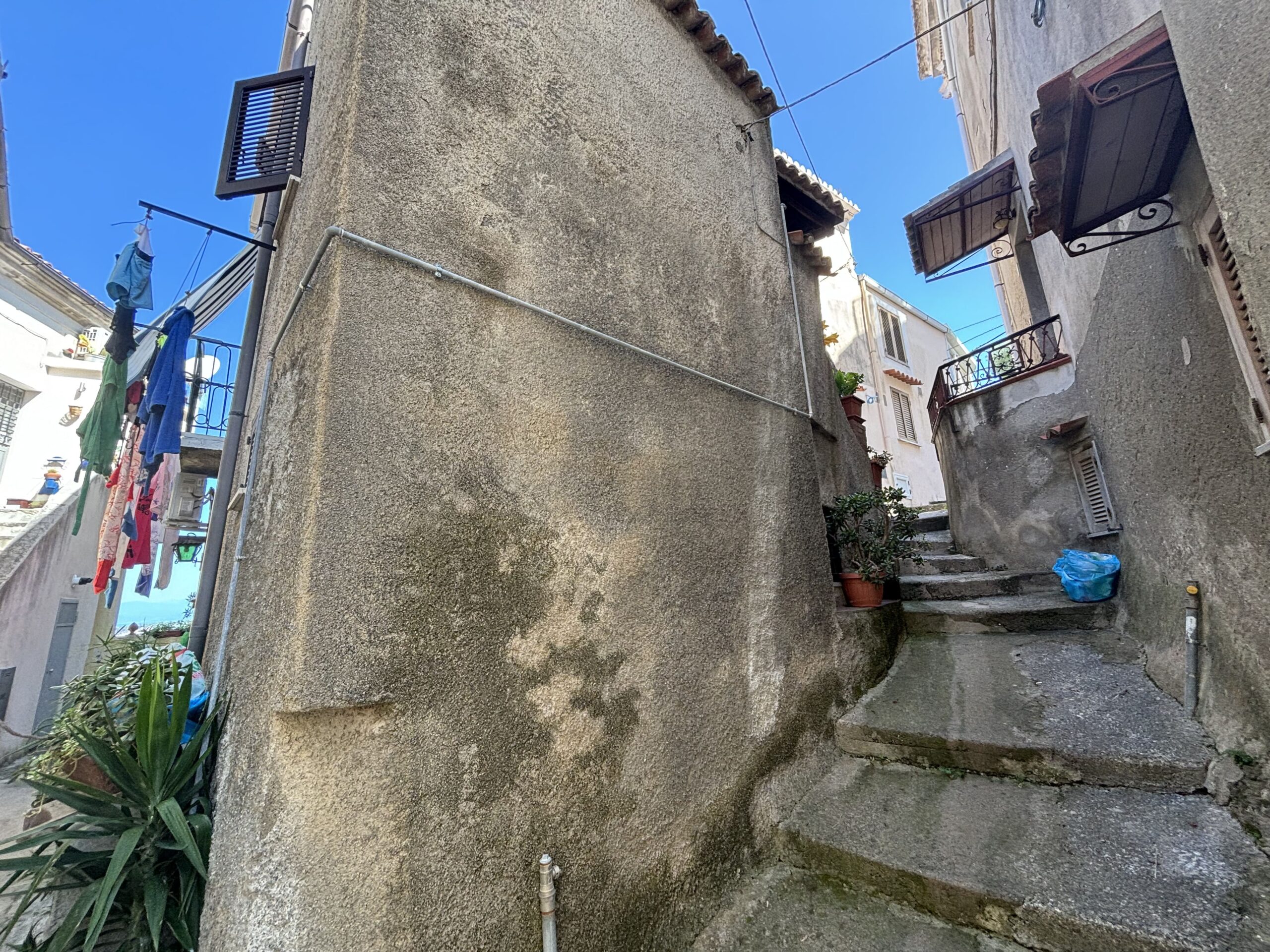 La dolce vita in the historic centre of San Nicola Arcella.