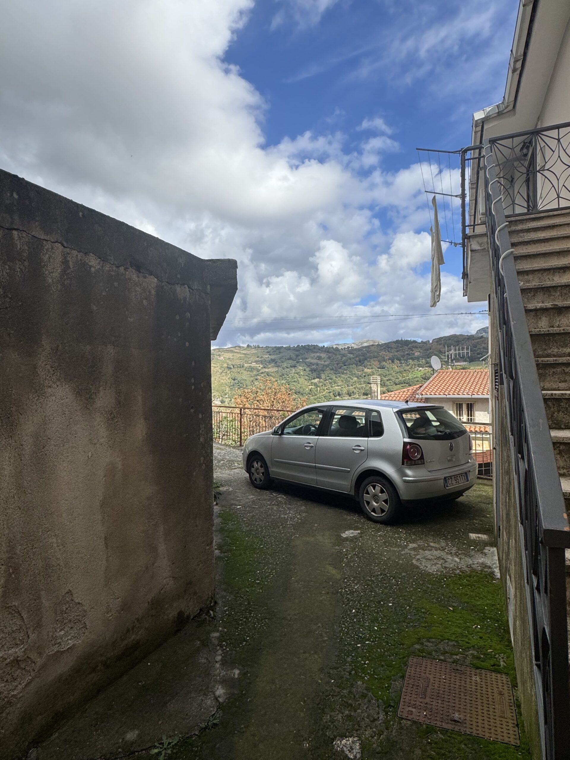 Home in the mountains and close to the sea in Santa Domenica Talao.