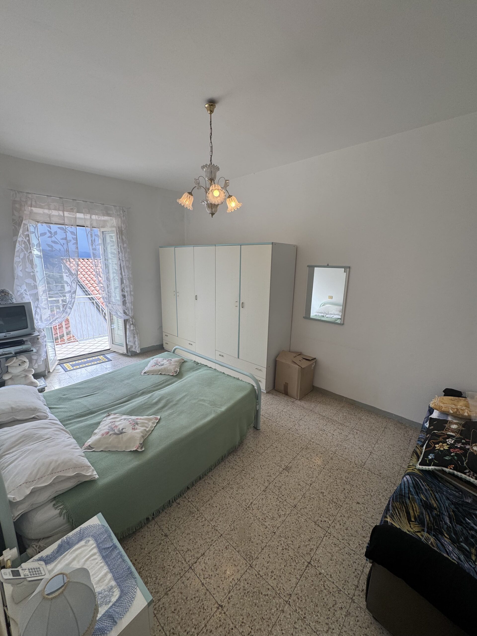 Home in the mountains and close to the sea in Santa Domenica Talao.