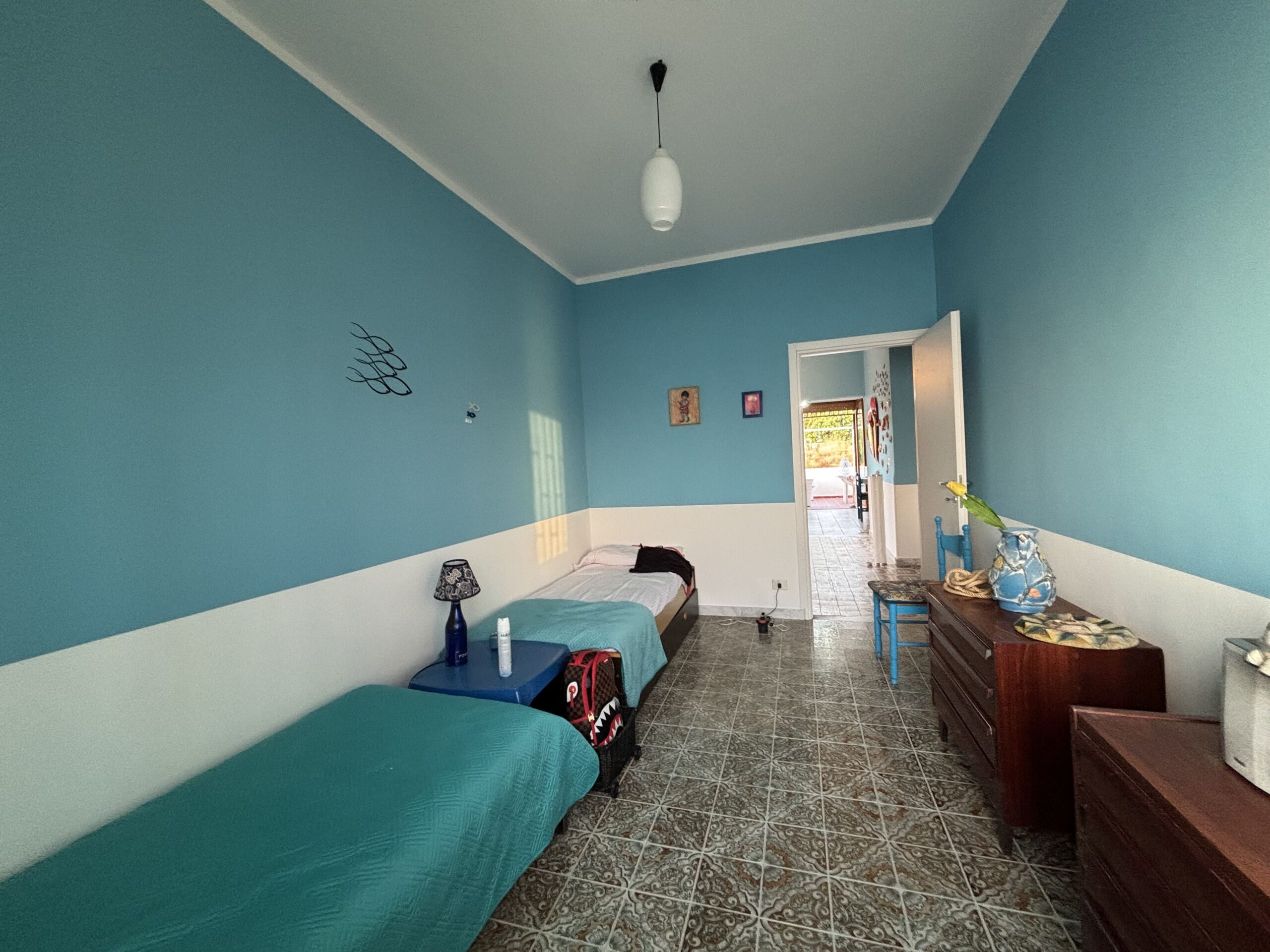 Italian-style flat in Acquappesa Marina with sea views.