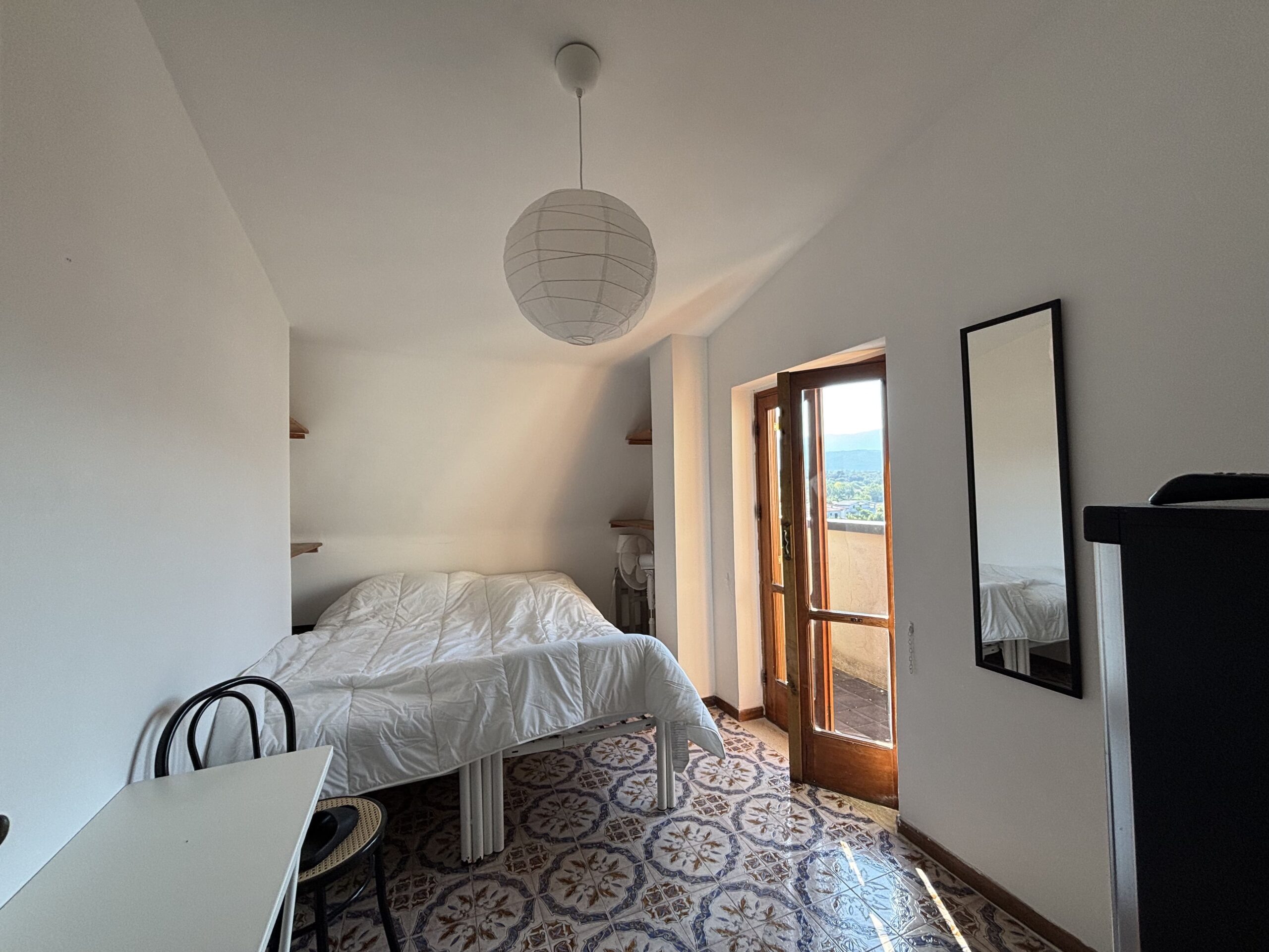 Scalea - renovated flat in the centre, with lift.