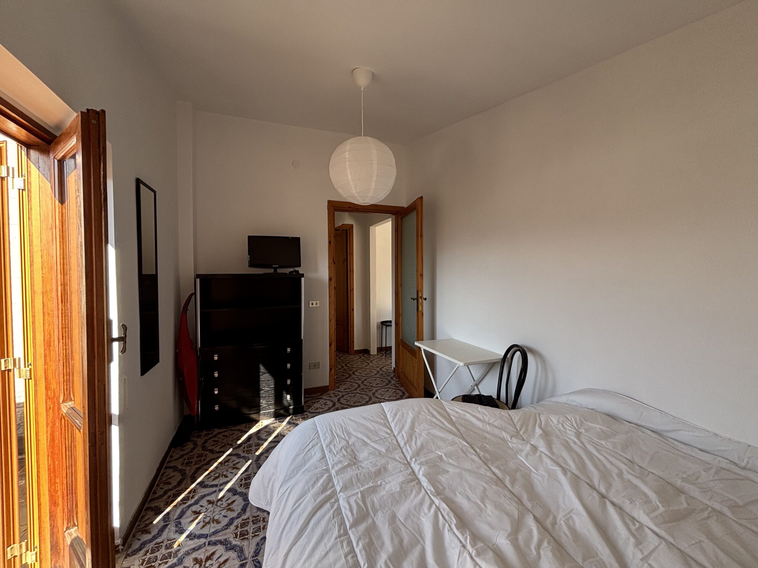 Scalea - renovated flat in the centre, with lift.