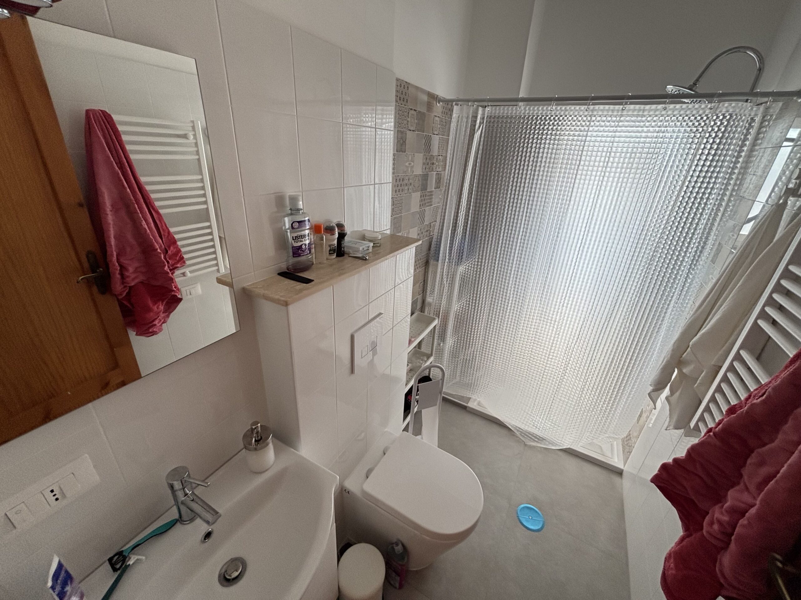 Scalea - renovated flat in the centre, with lift.