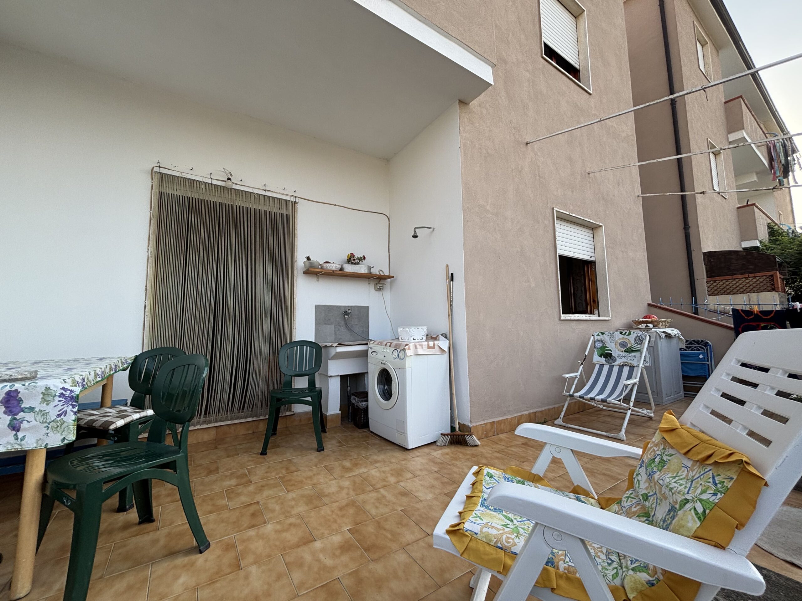 Floor flat in Santa Maria del Cedro.