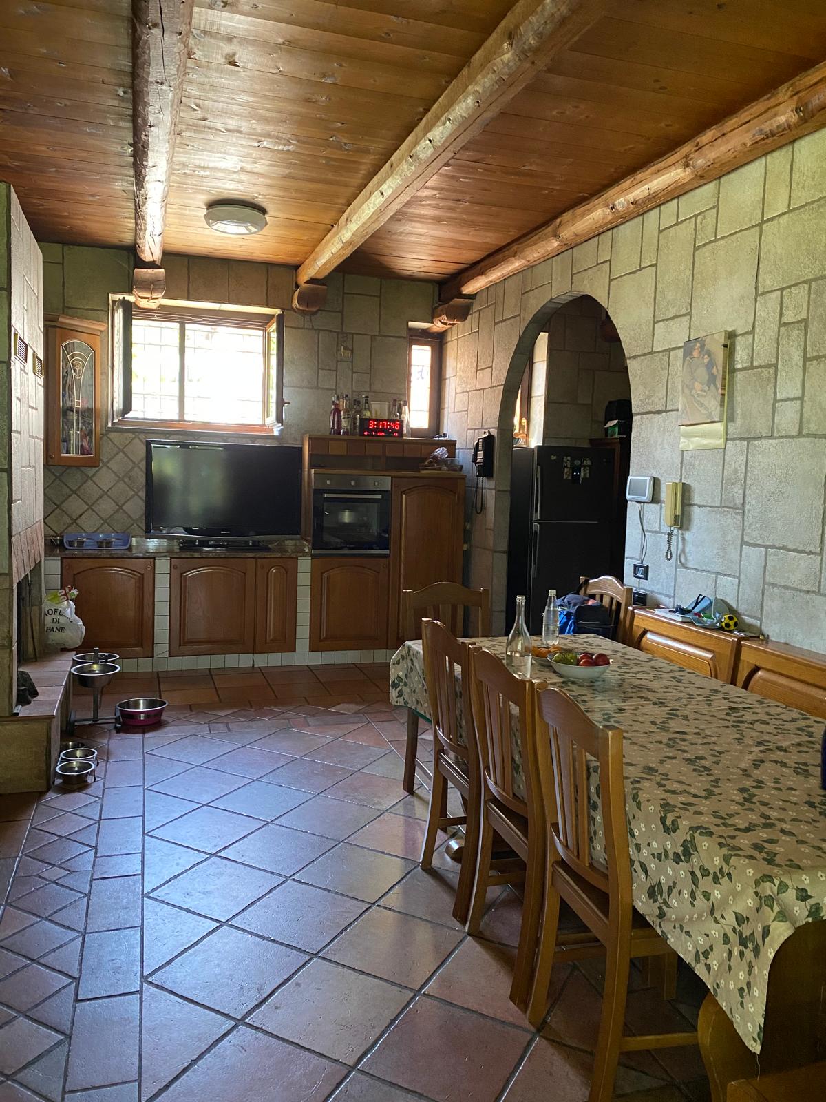 Residence con giardino, garage e piscina a Castelletto Monferatto.