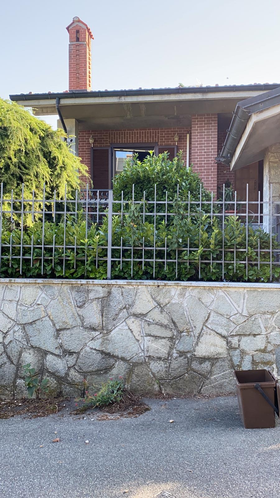 Residence con giardino, garage e piscina a Castelletto Monferatto.