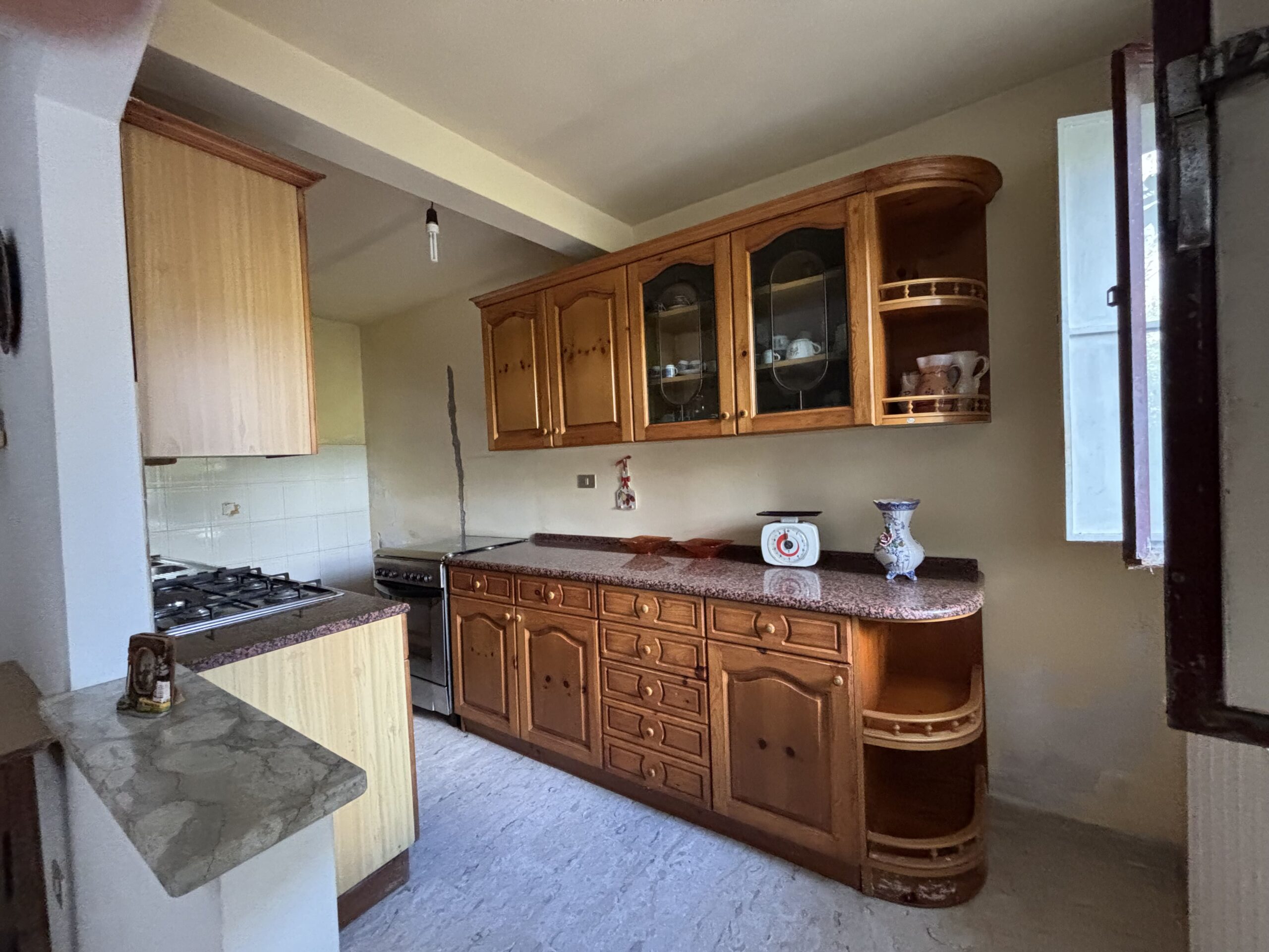 A plot of land with house and outbuildings with great potential in San Donato di Ninea.