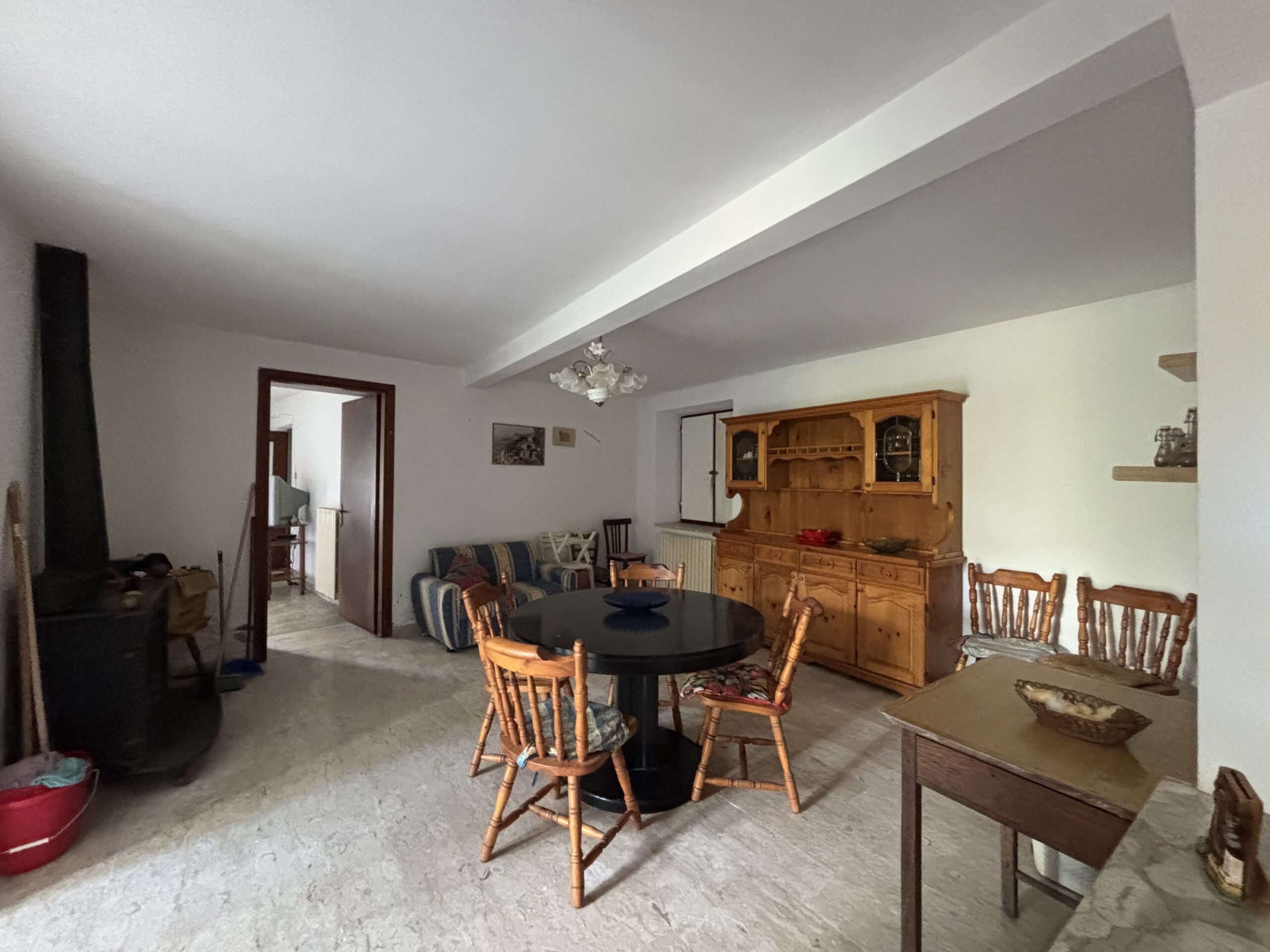 A plot of land with house and outbuildings with great potential in San Donato di Ninea.