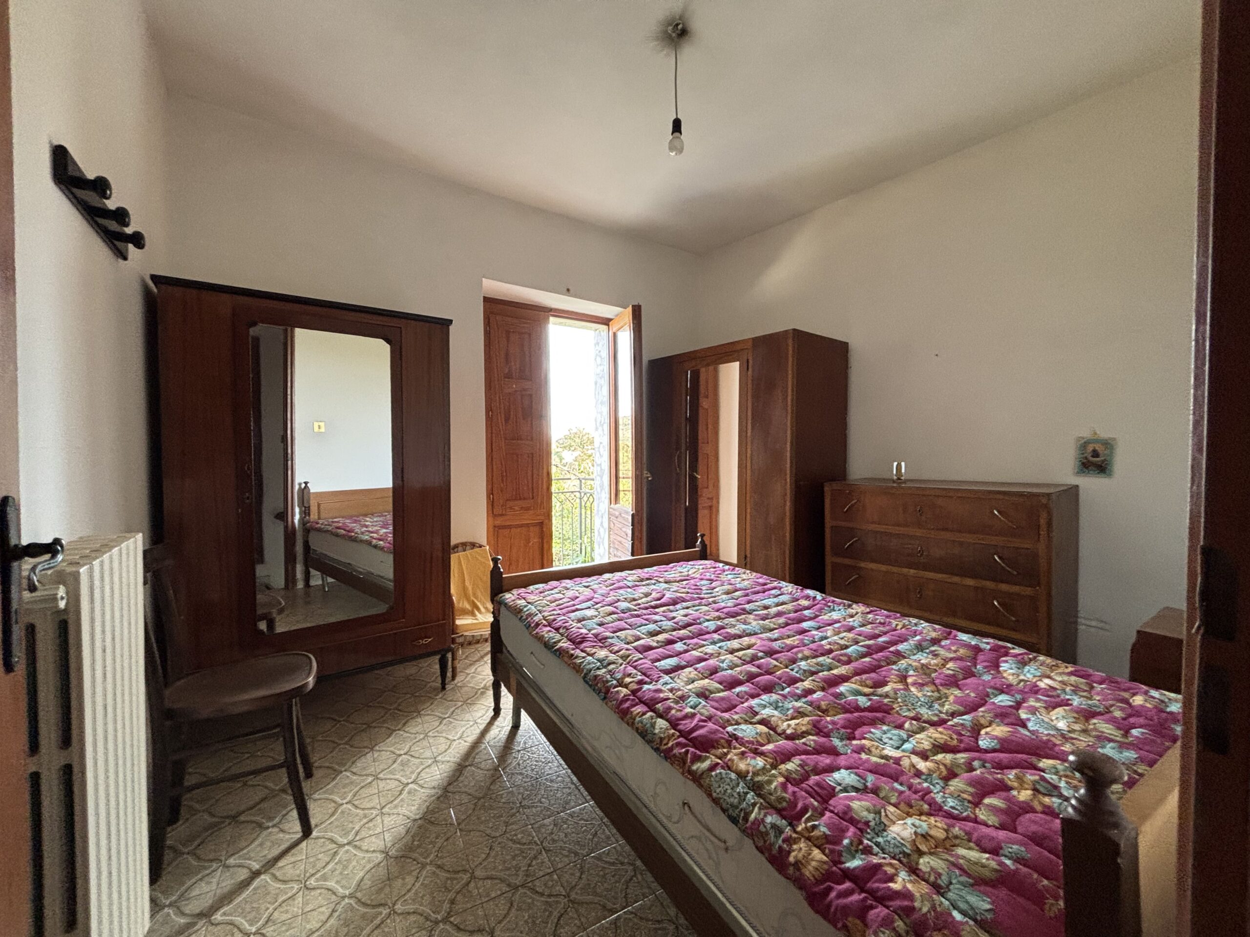 A plot of land with house and outbuildings with great potential in San Donato di Ninea.