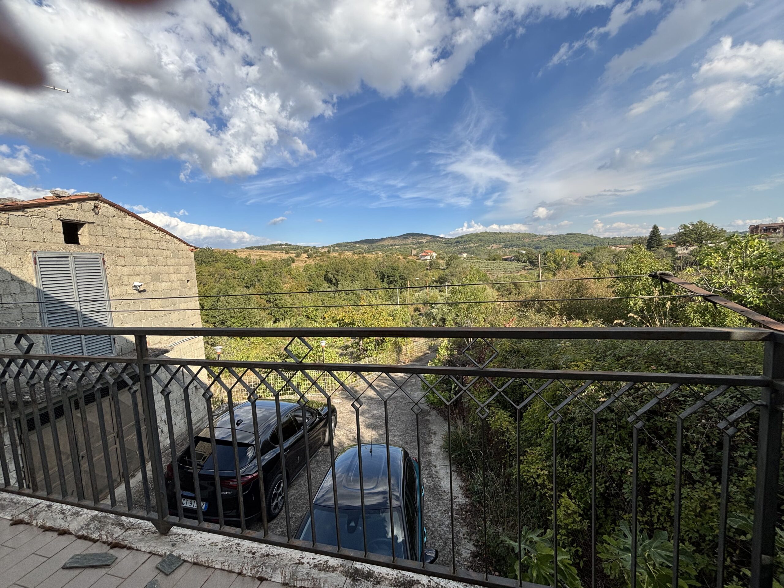 A plot of land with house and outbuildings with great potential in San Donato di Ninea.