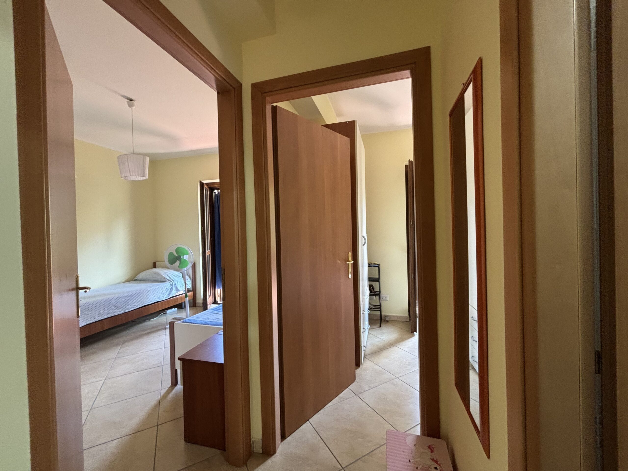 High ground flat in Longobardi.