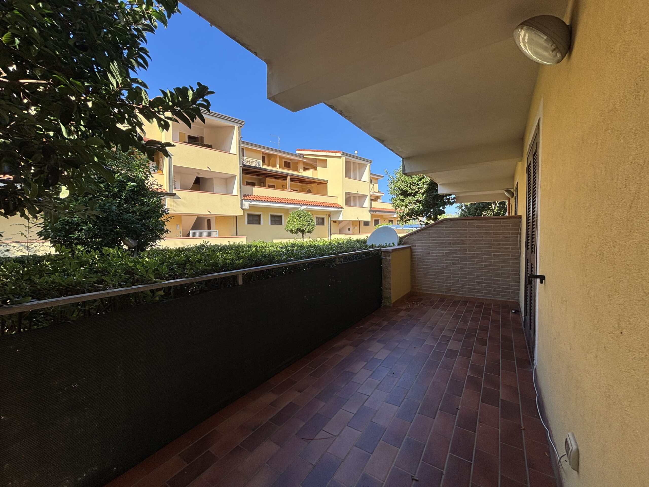 High ground flat in Longobardi.