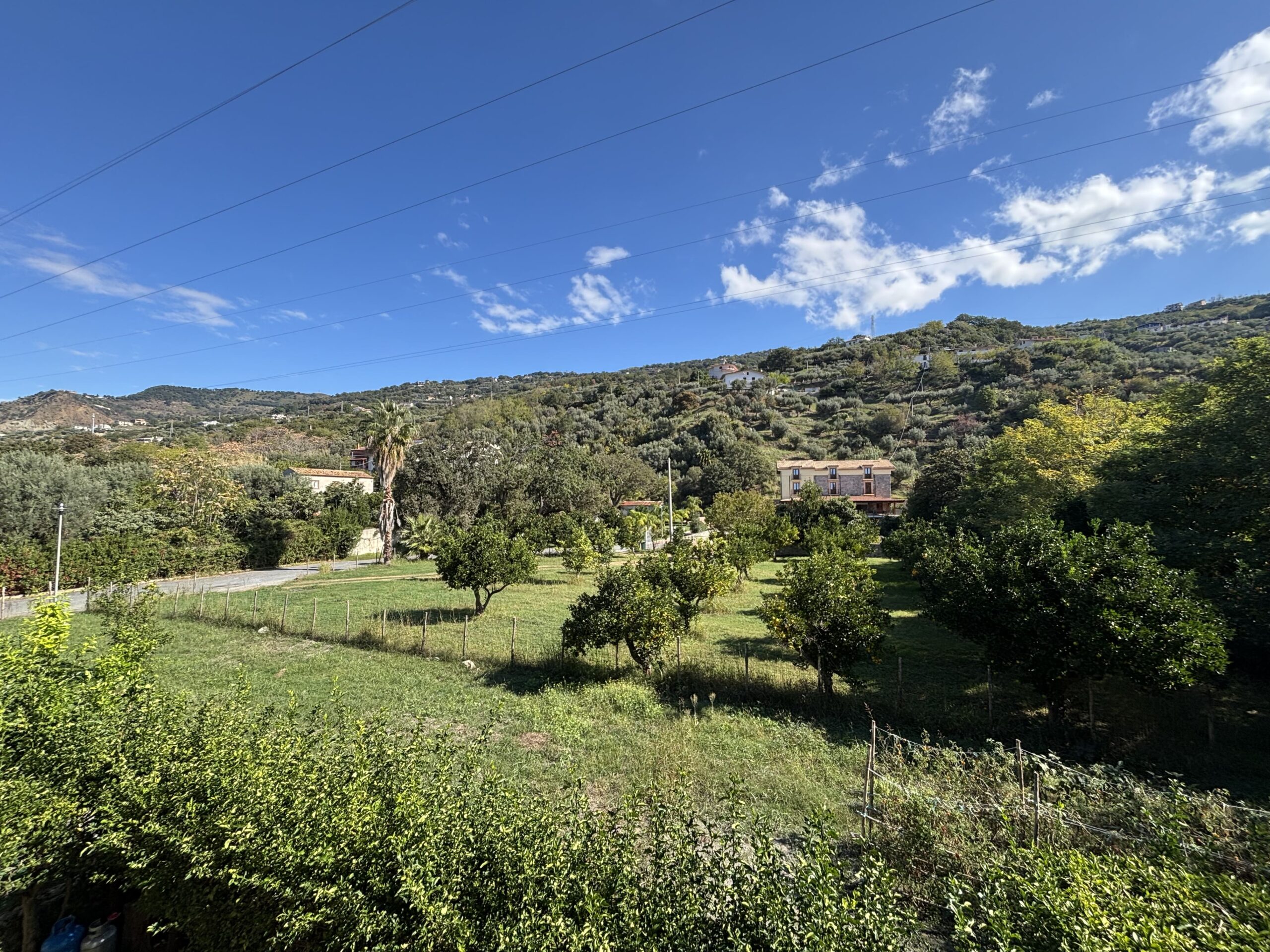 High ground flat in Longobardi.
