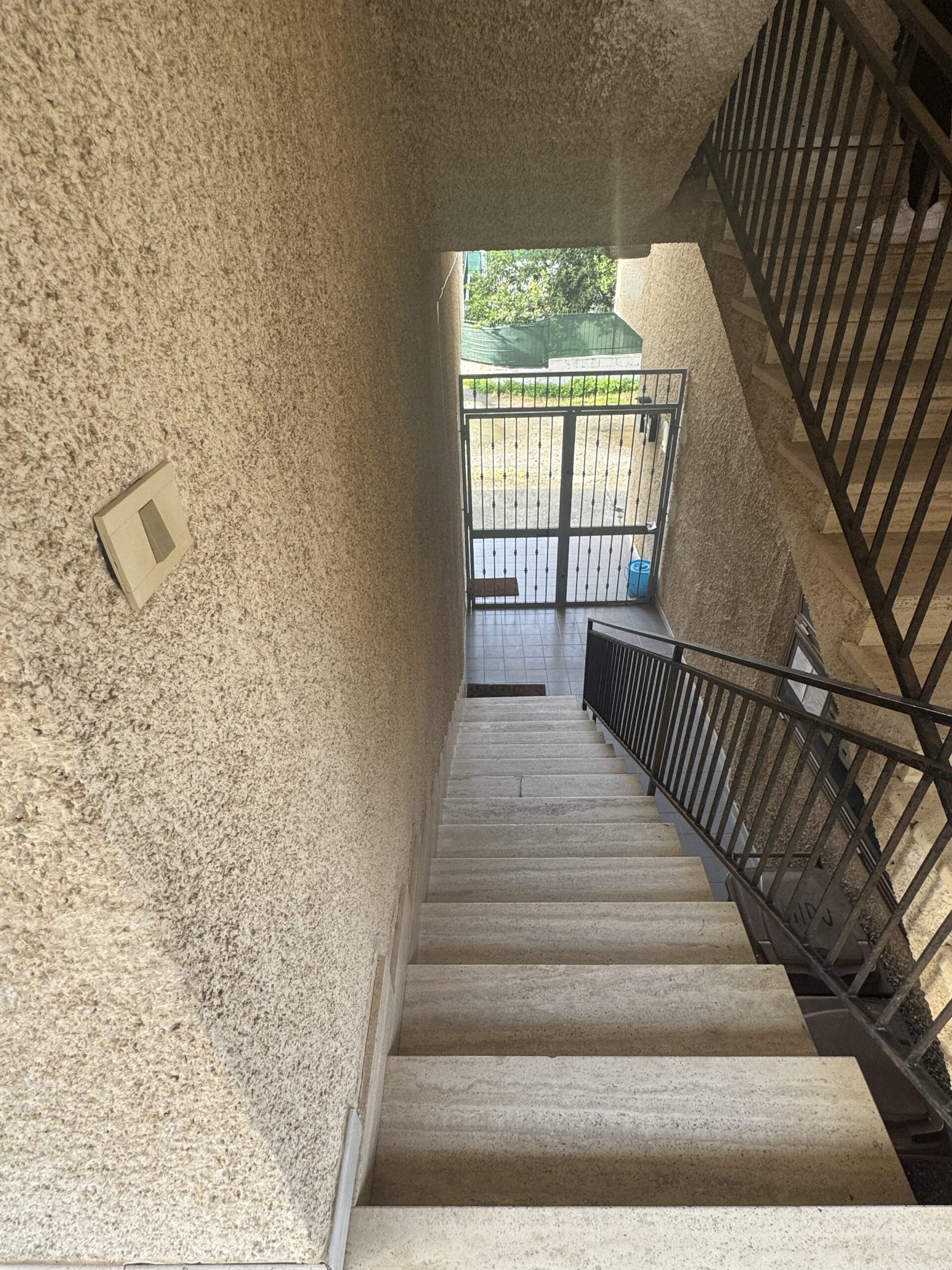 Guardia Piemontese - renovated flat 200 metres from the sea.