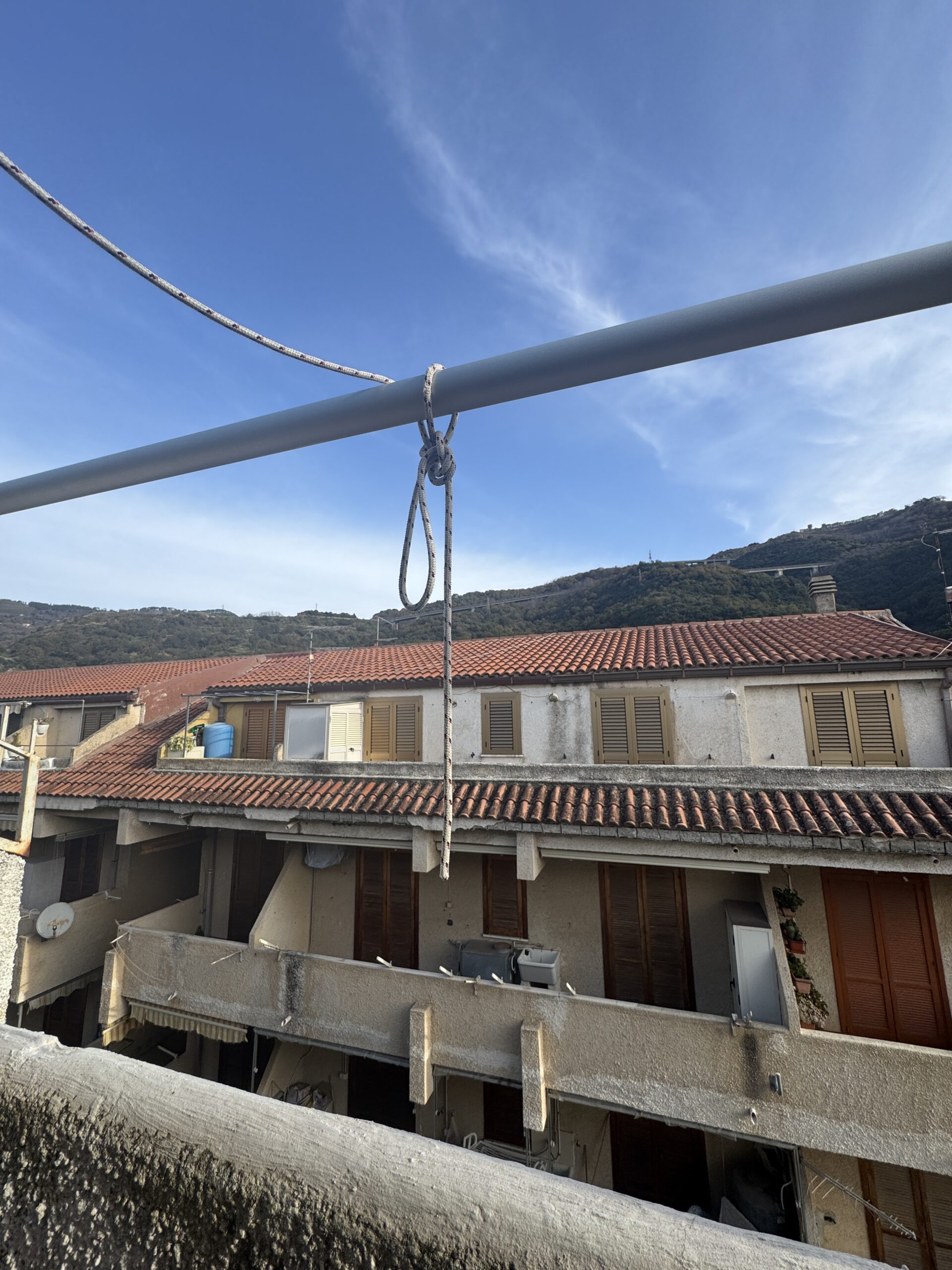 Guardia Piemontese - renovated flat 200 metres from the sea.