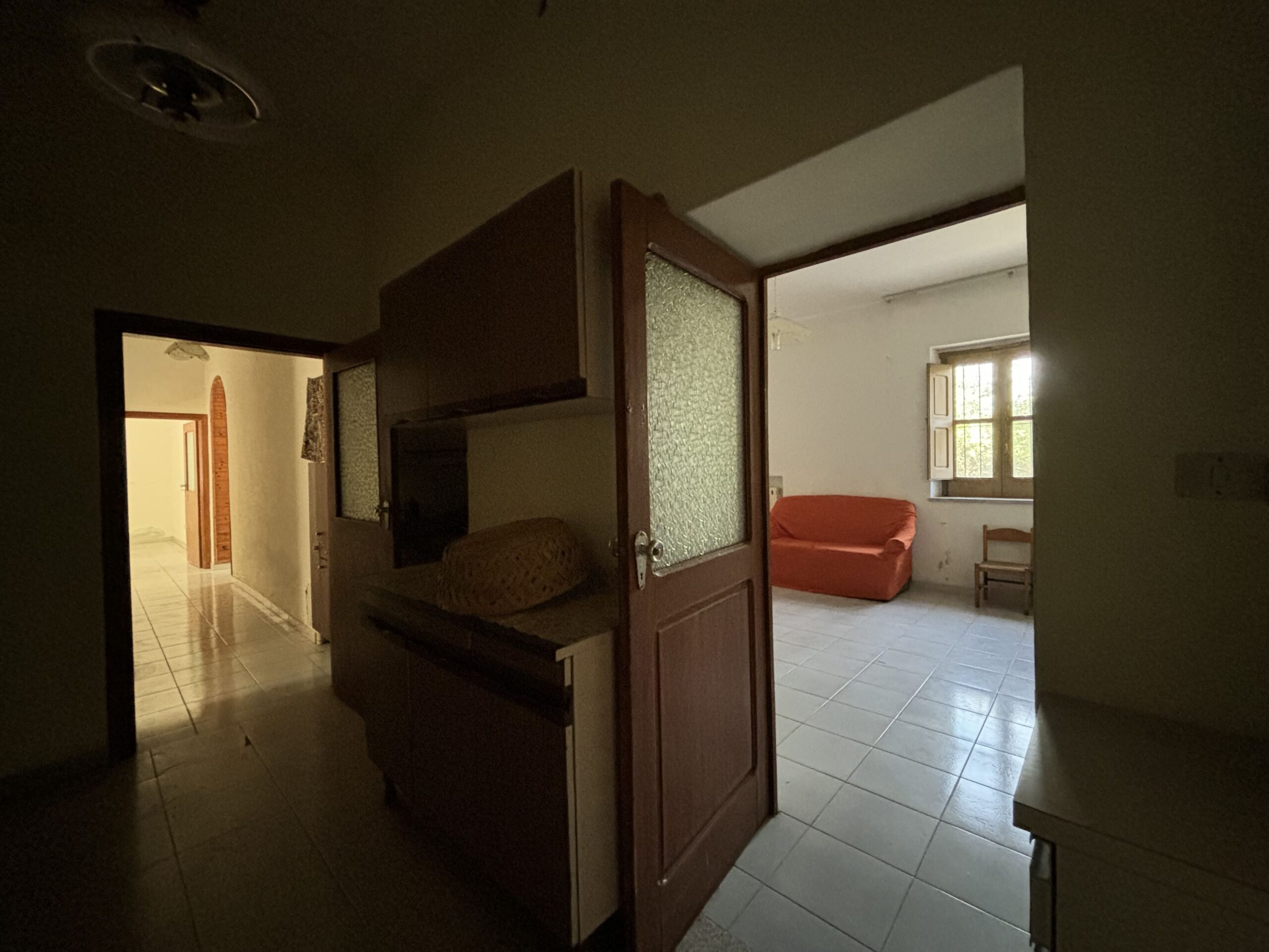 Nemoli-Roccazzo - house to renovate with large garden, surrounded by greenery.