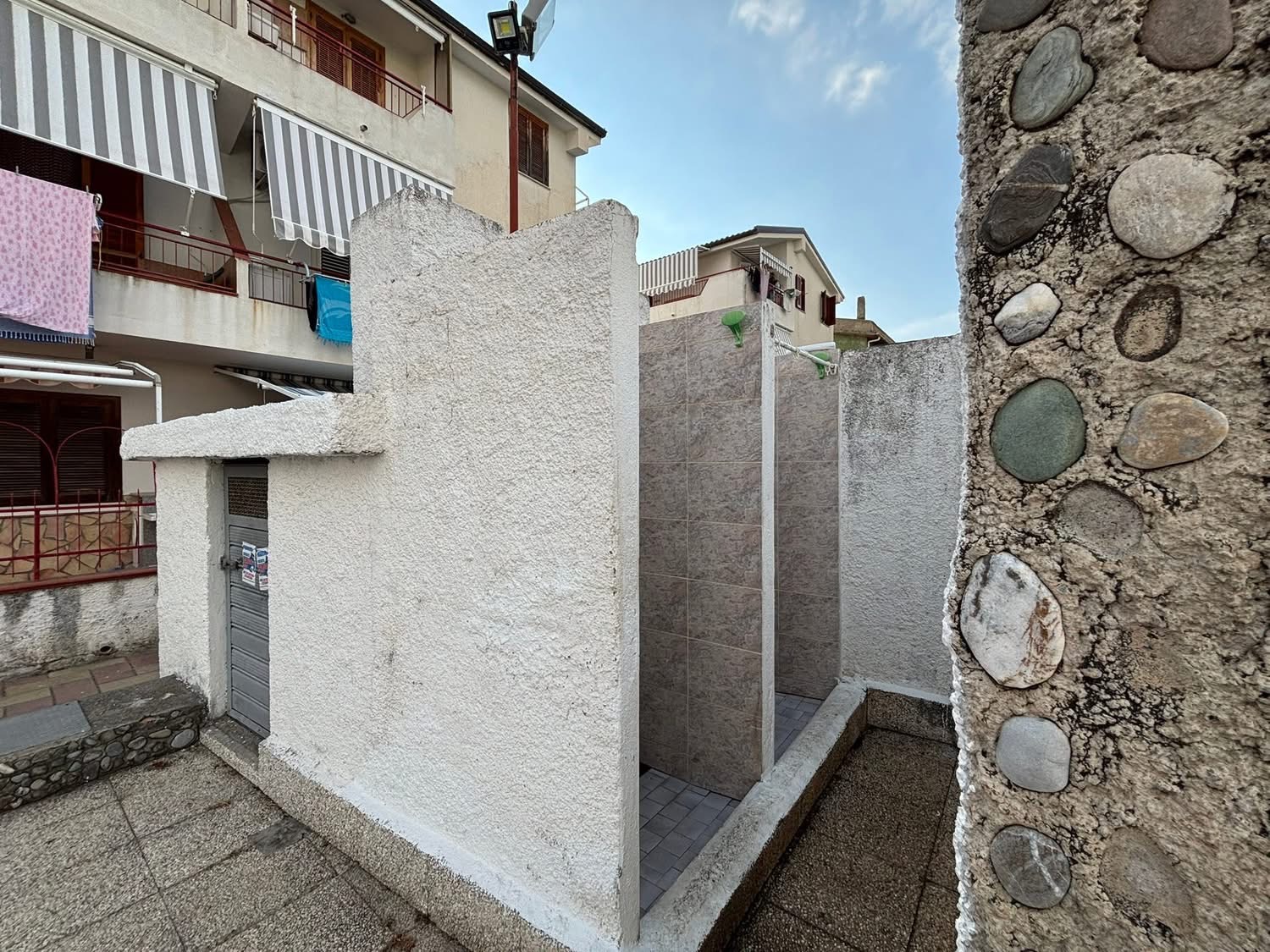 A flat in the centre and near the beach in Santa Maria del Cedro.