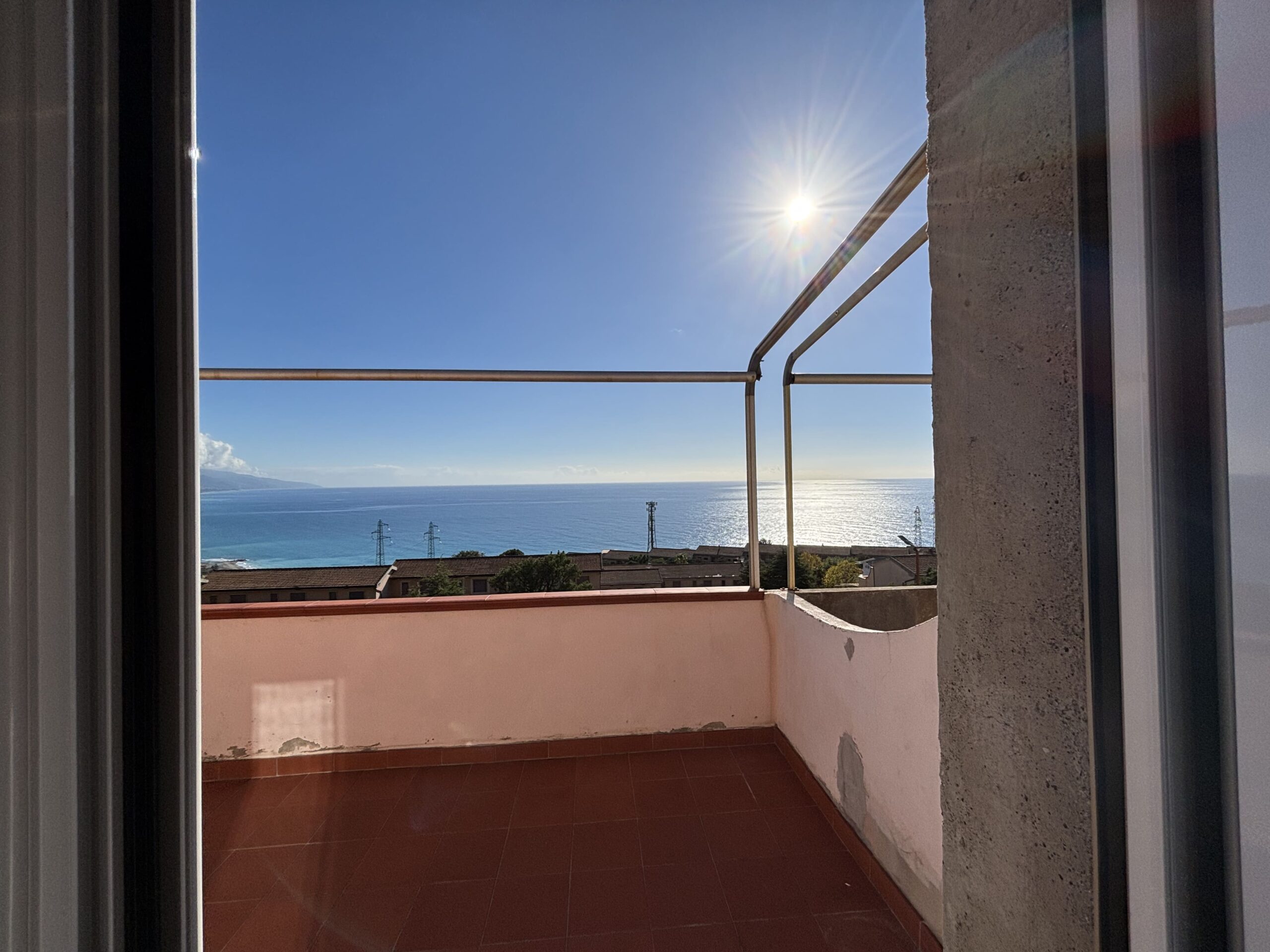 Renovated flat with sea view - Santa Rosalia, Acquappesa.
