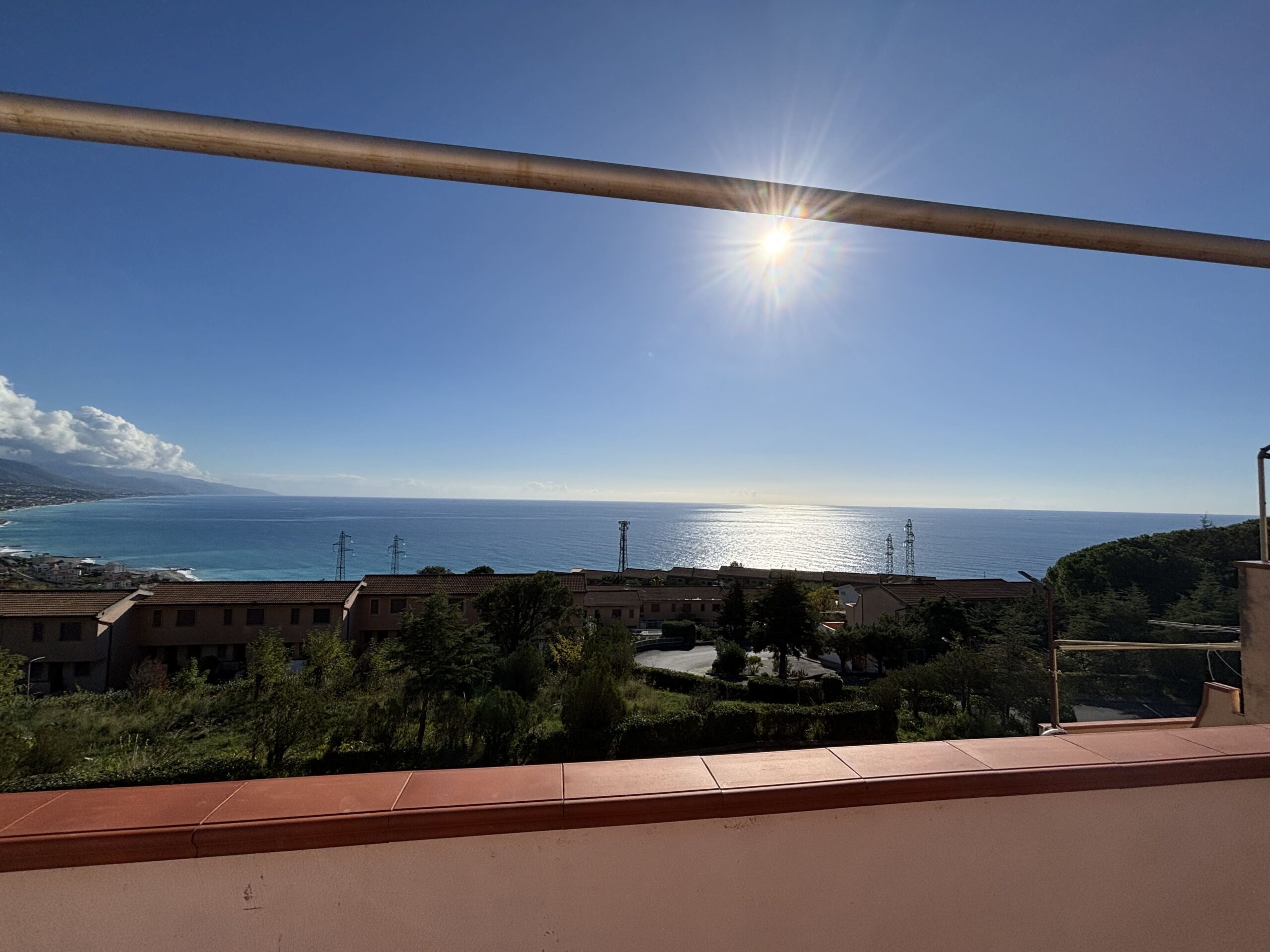 Renovated flat with sea view - Santa Rosalia, Acquappesa.