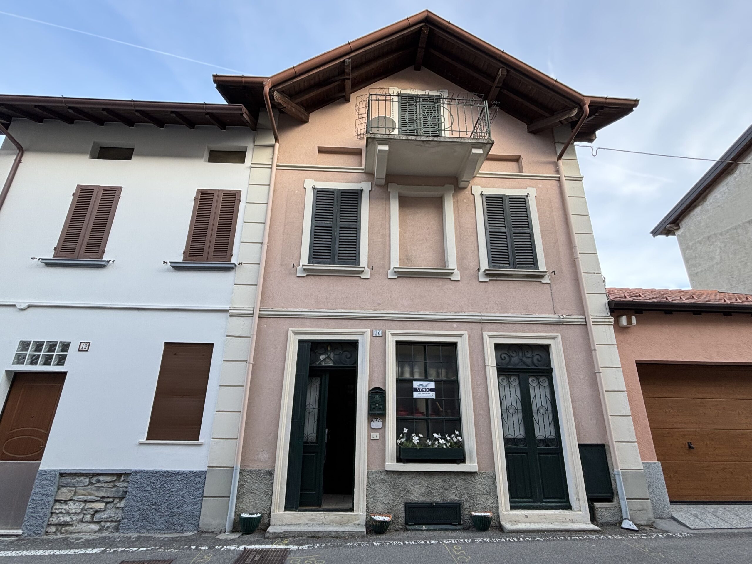 Perełka z widokiem na Jezioro Como w Casasco d’Intelvi