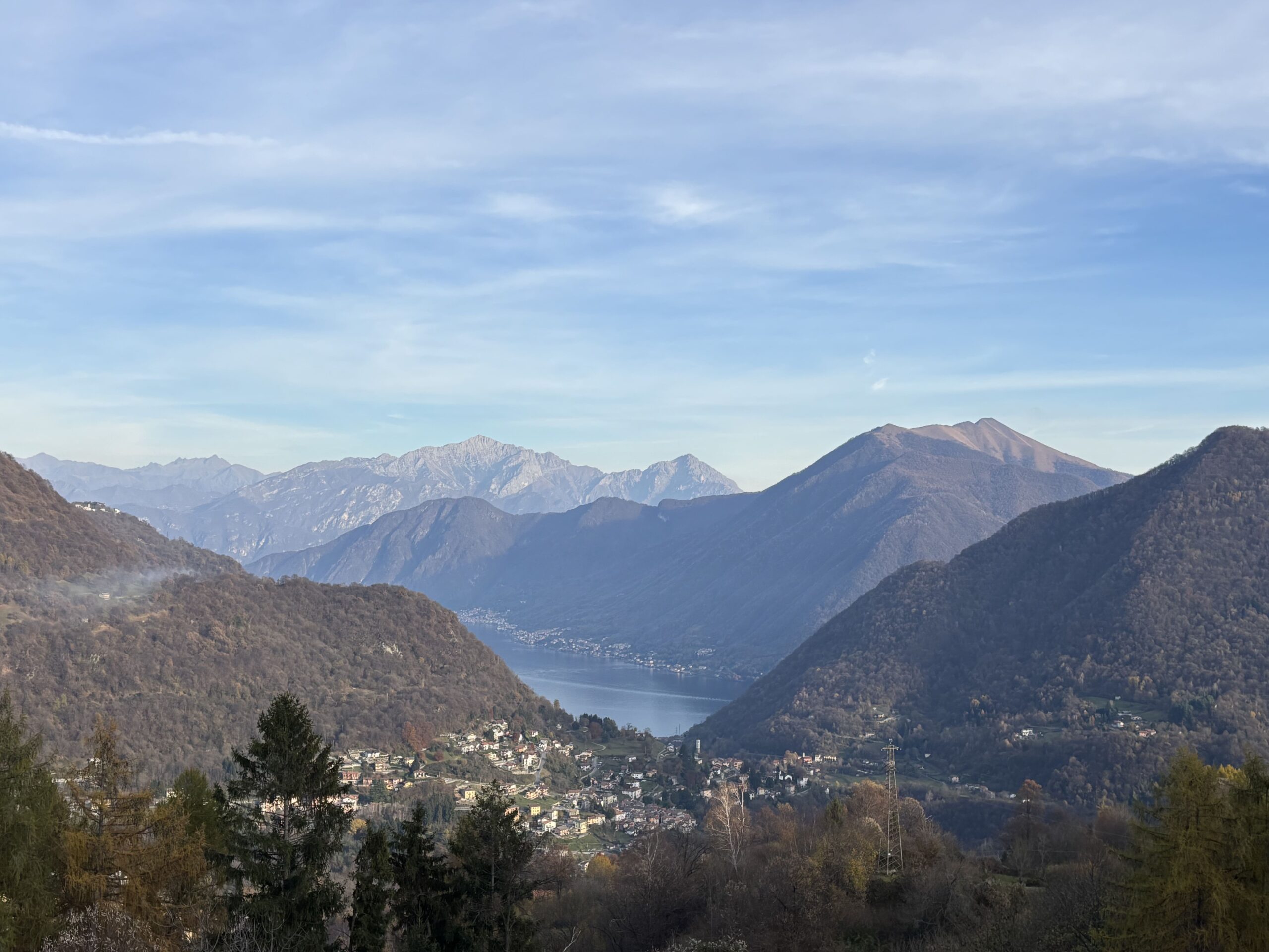 Perełka z widokiem na Jezioro Como w Casasco d’Intelvi