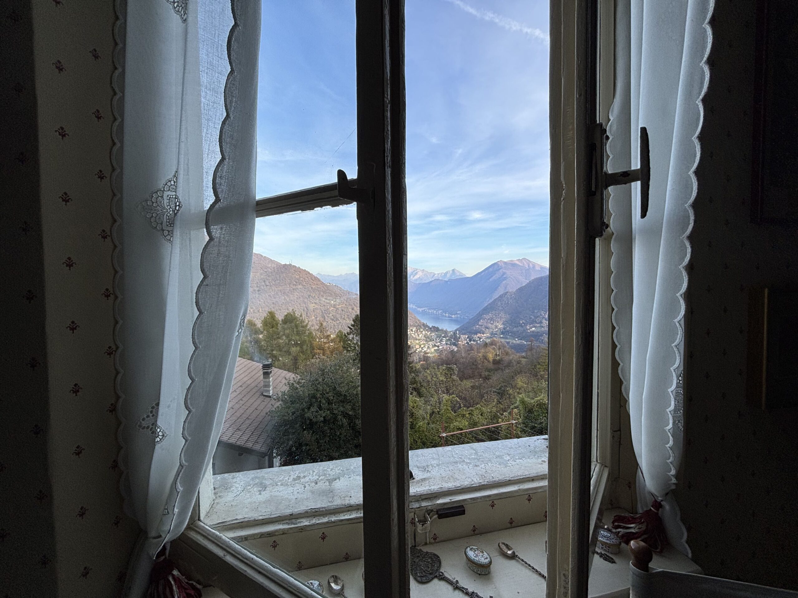 Perełka z widokiem na Jezioro Como w Casasco d’Intelvi