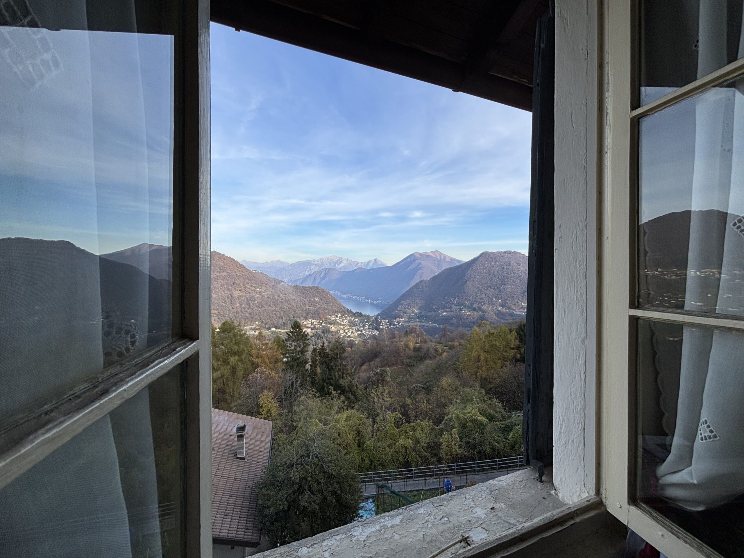 Perełka z widokiem na Jezioro Como w Casasco d’Intelvi