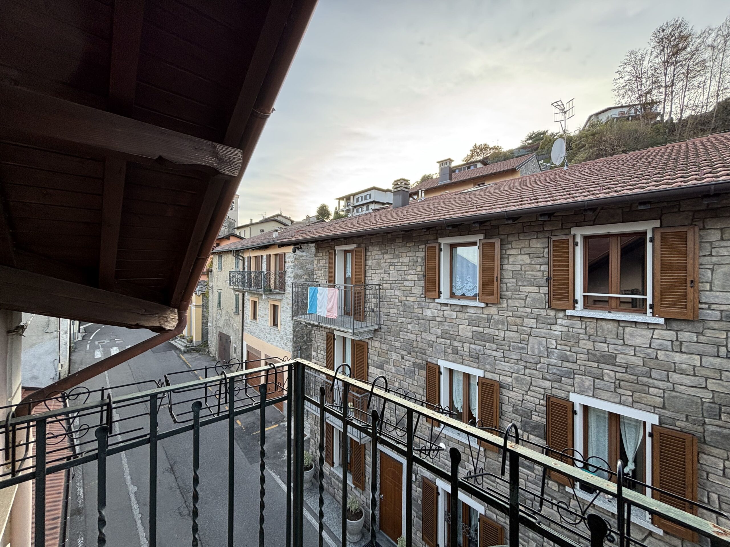 Perełka z widokiem na Jezioro Como w Casasco d’Intelvi