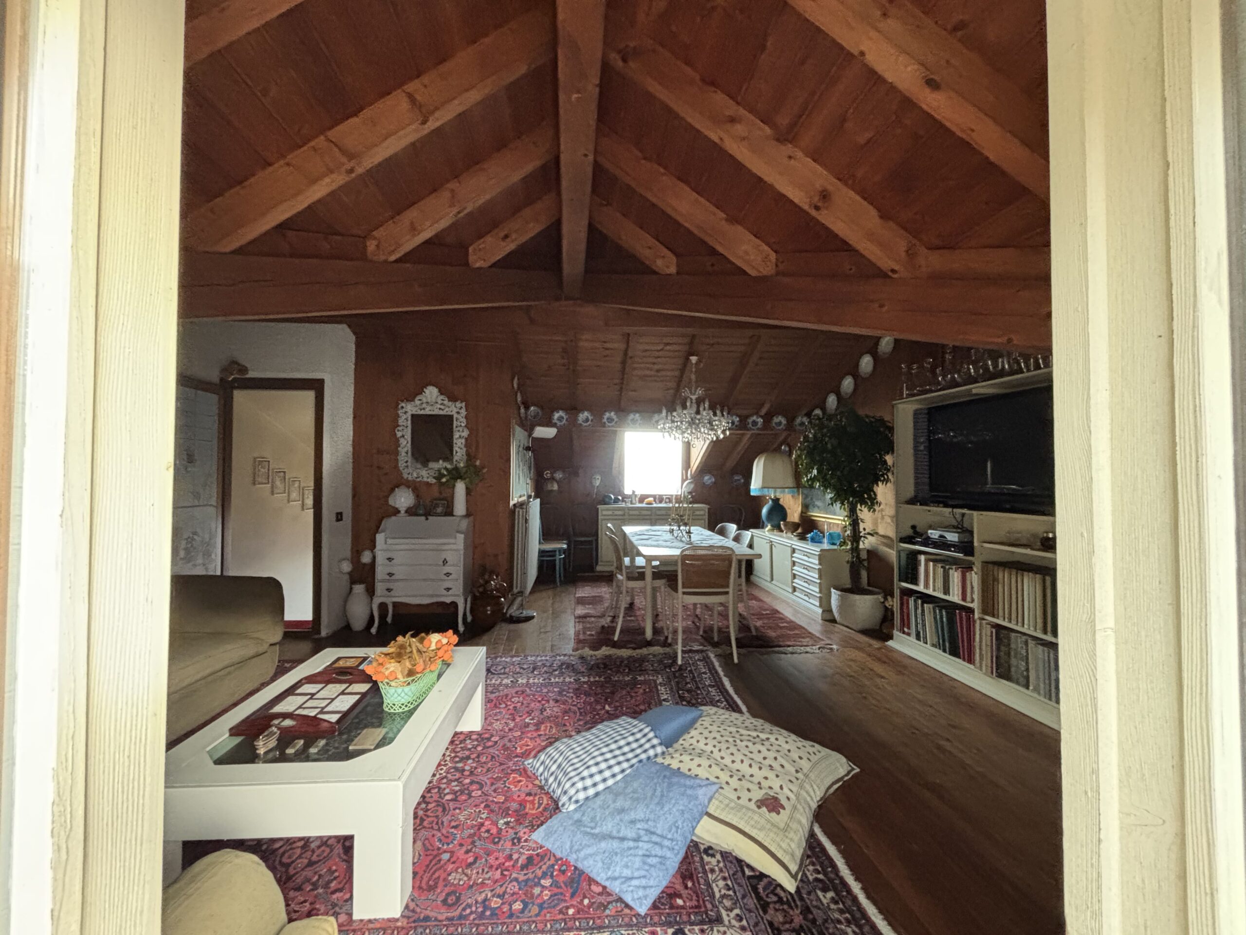 Perełka z widokiem na Jezioro Como w Casasco d’Intelvi