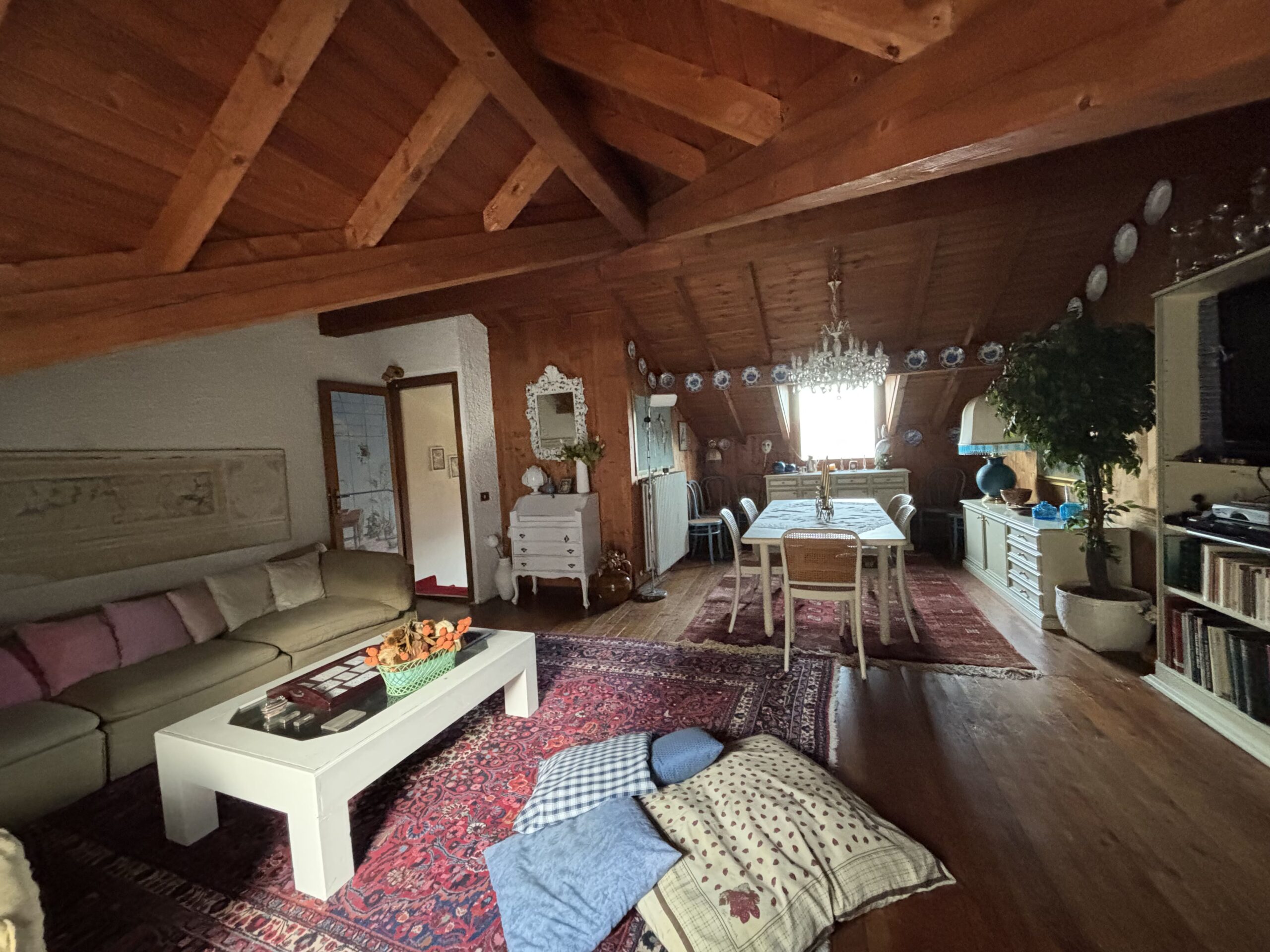 Perełka z widokiem na Jezioro Como w Casasco d’Intelvi