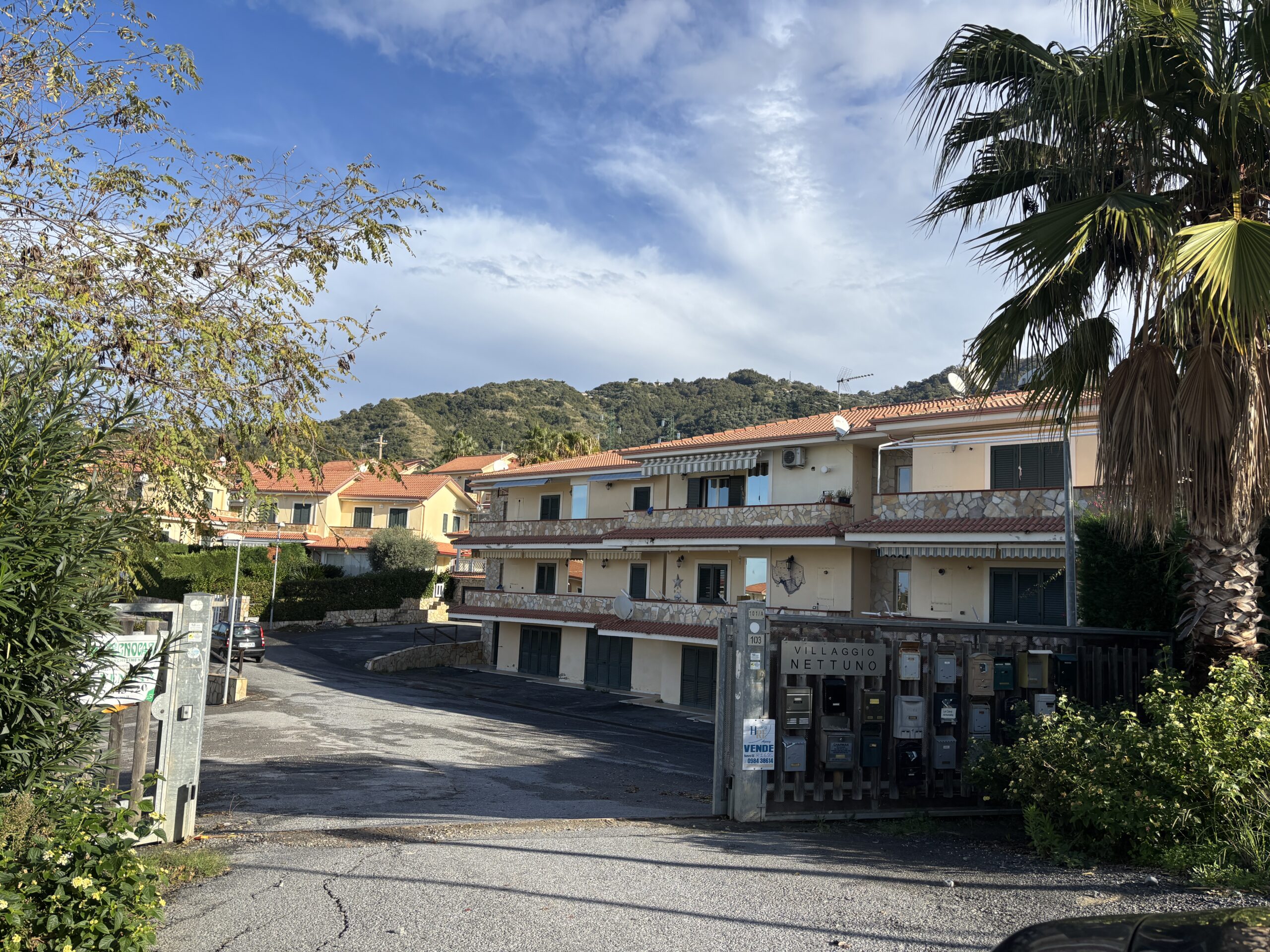 Exclusive villa in Santa Litterata/ Belvedere - garden, terrace, sea view.