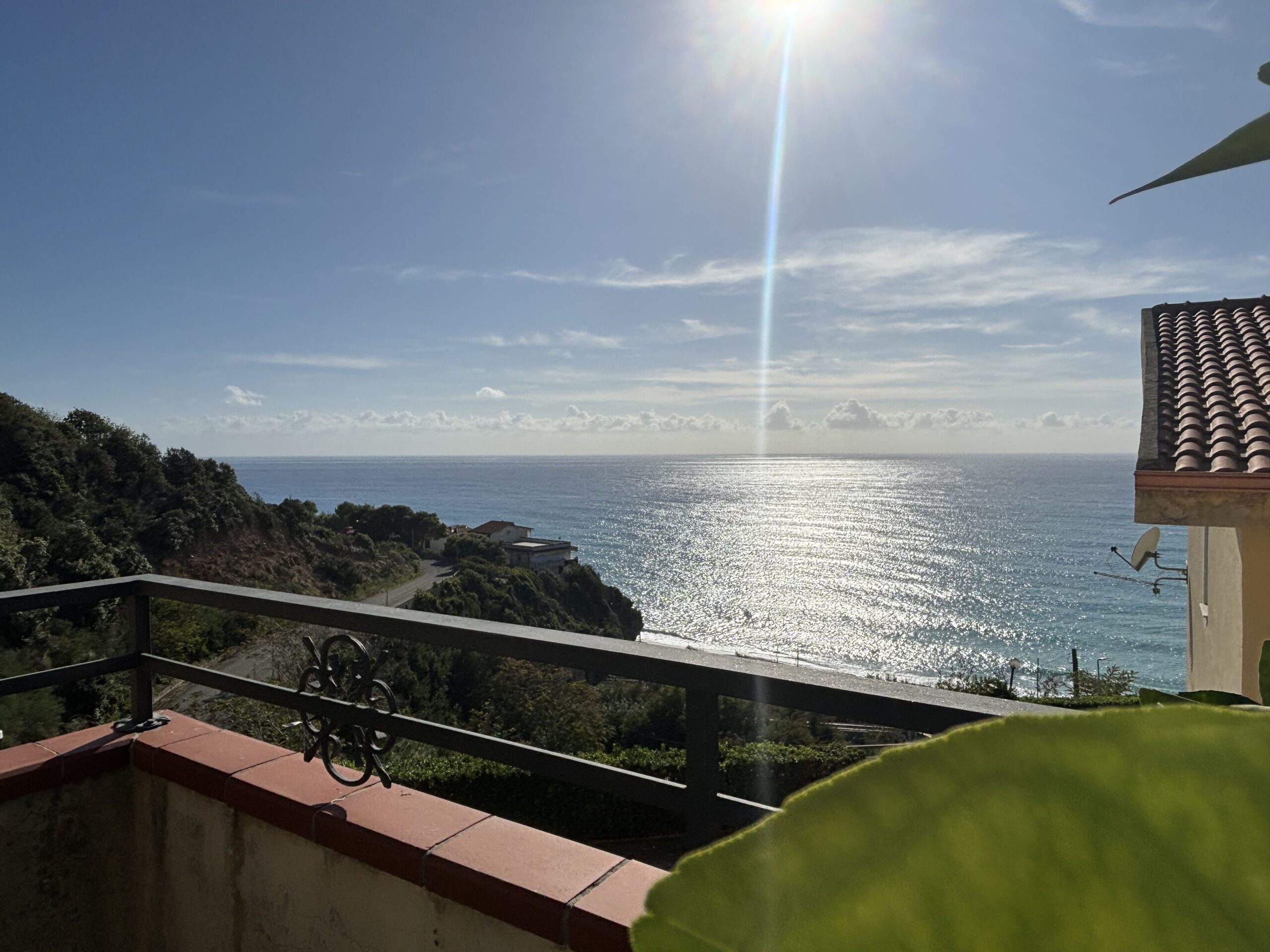 Cittadella del Capo - flat with exceptional terrace and sea view.