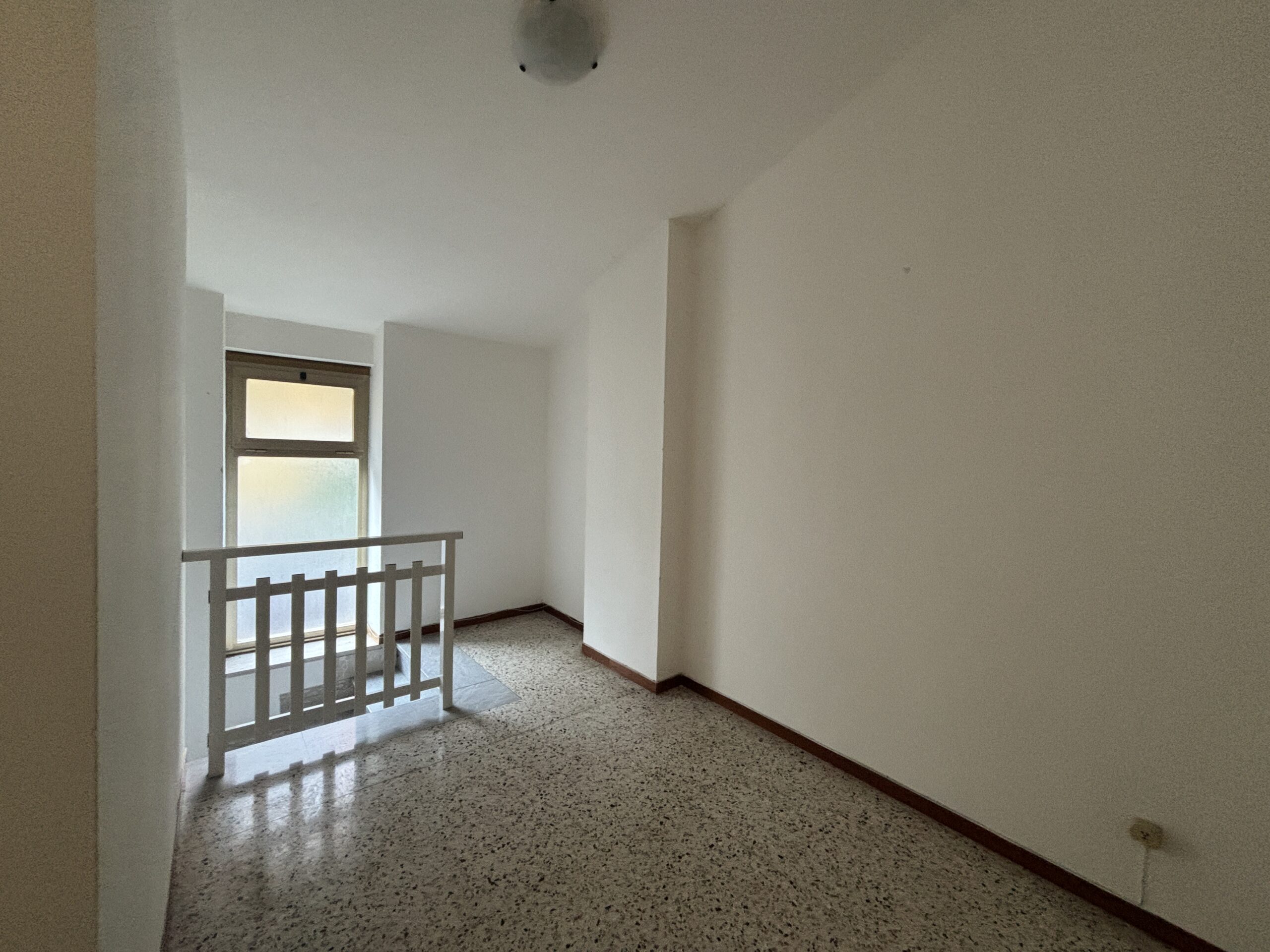 A flat surrounded by mountains with beautiful views - Sonnino, Lazio.