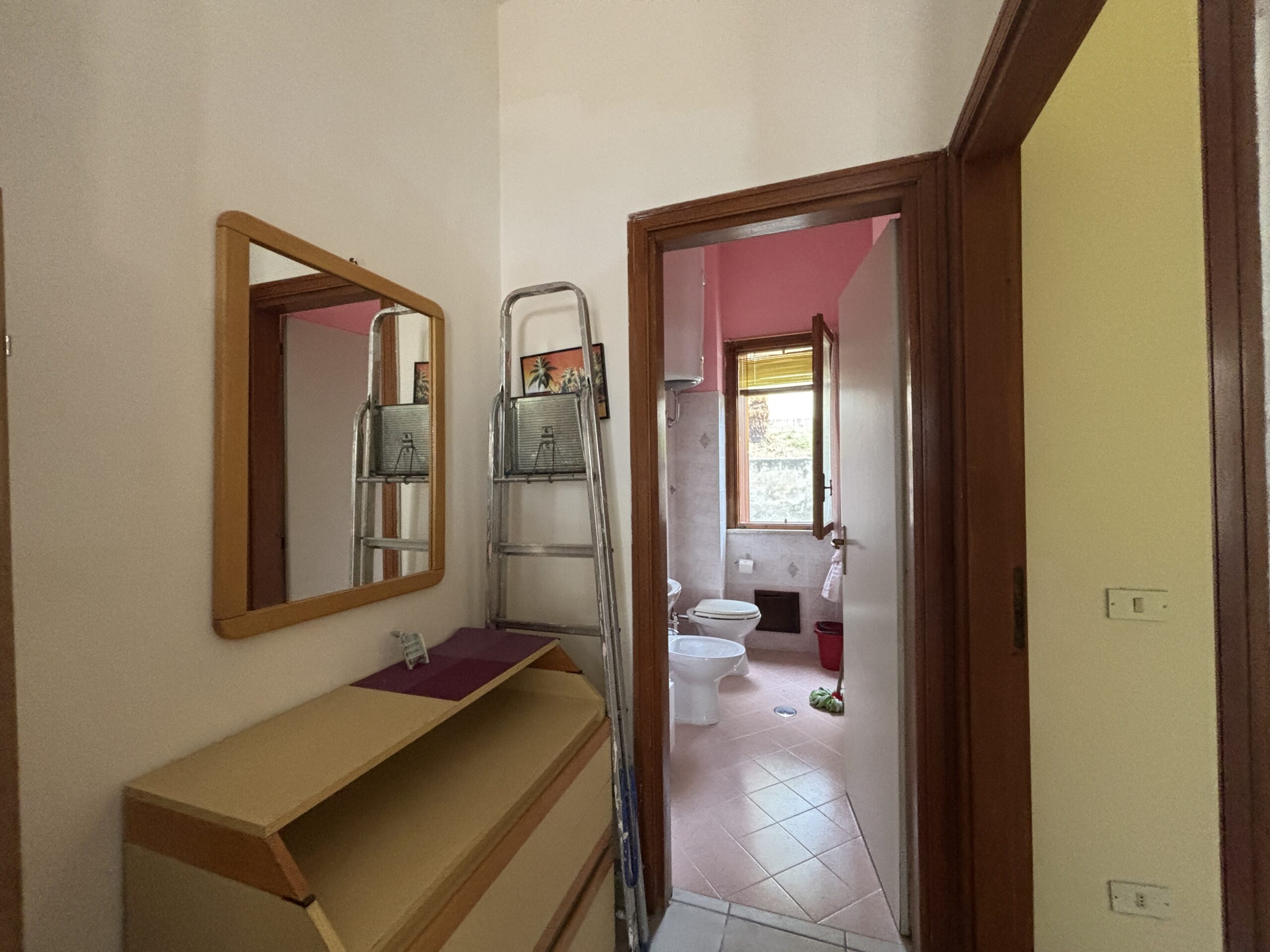 Cosy flat with sea view in San Lucido.