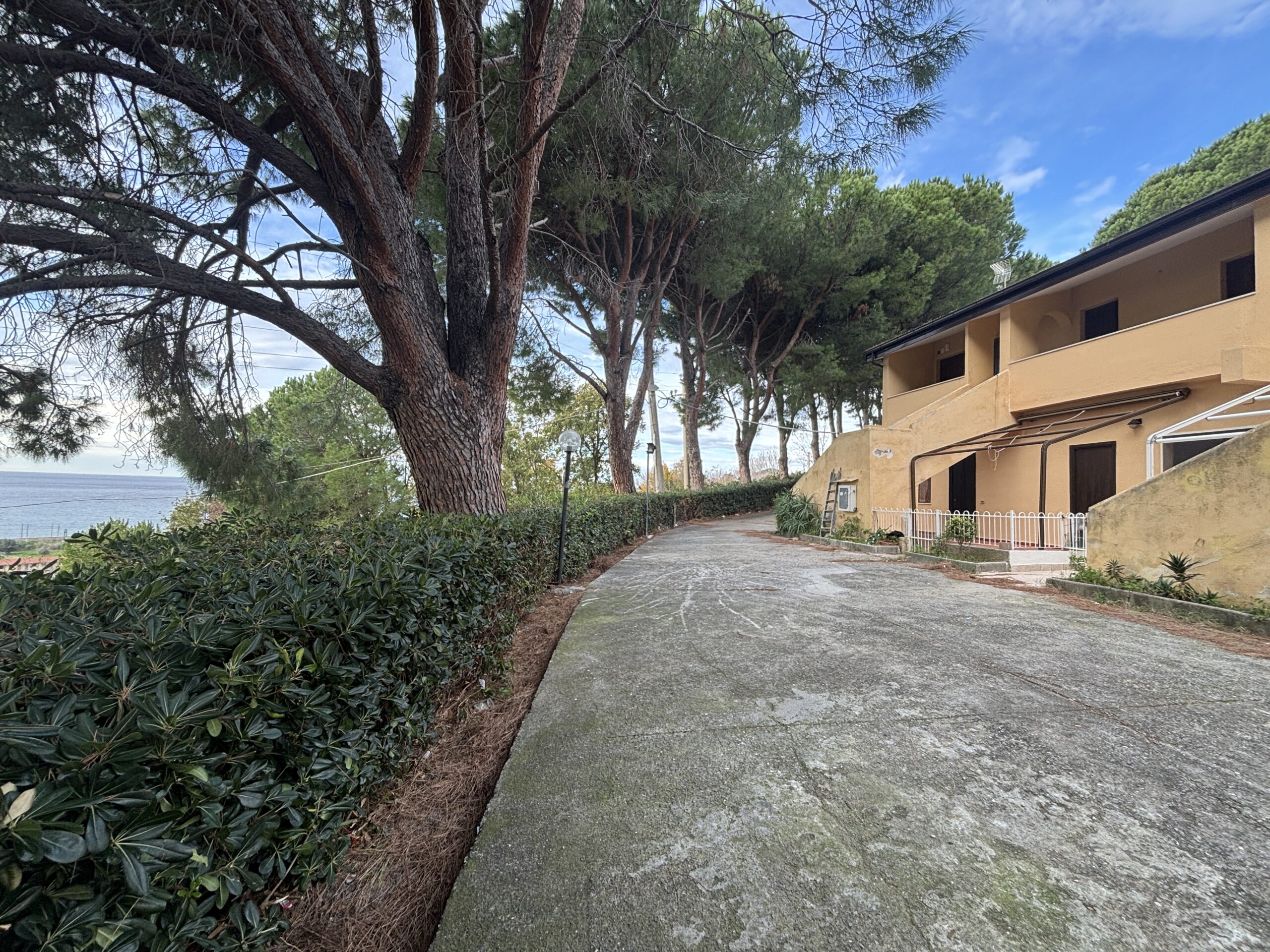 Cameral flat in San Lucido.