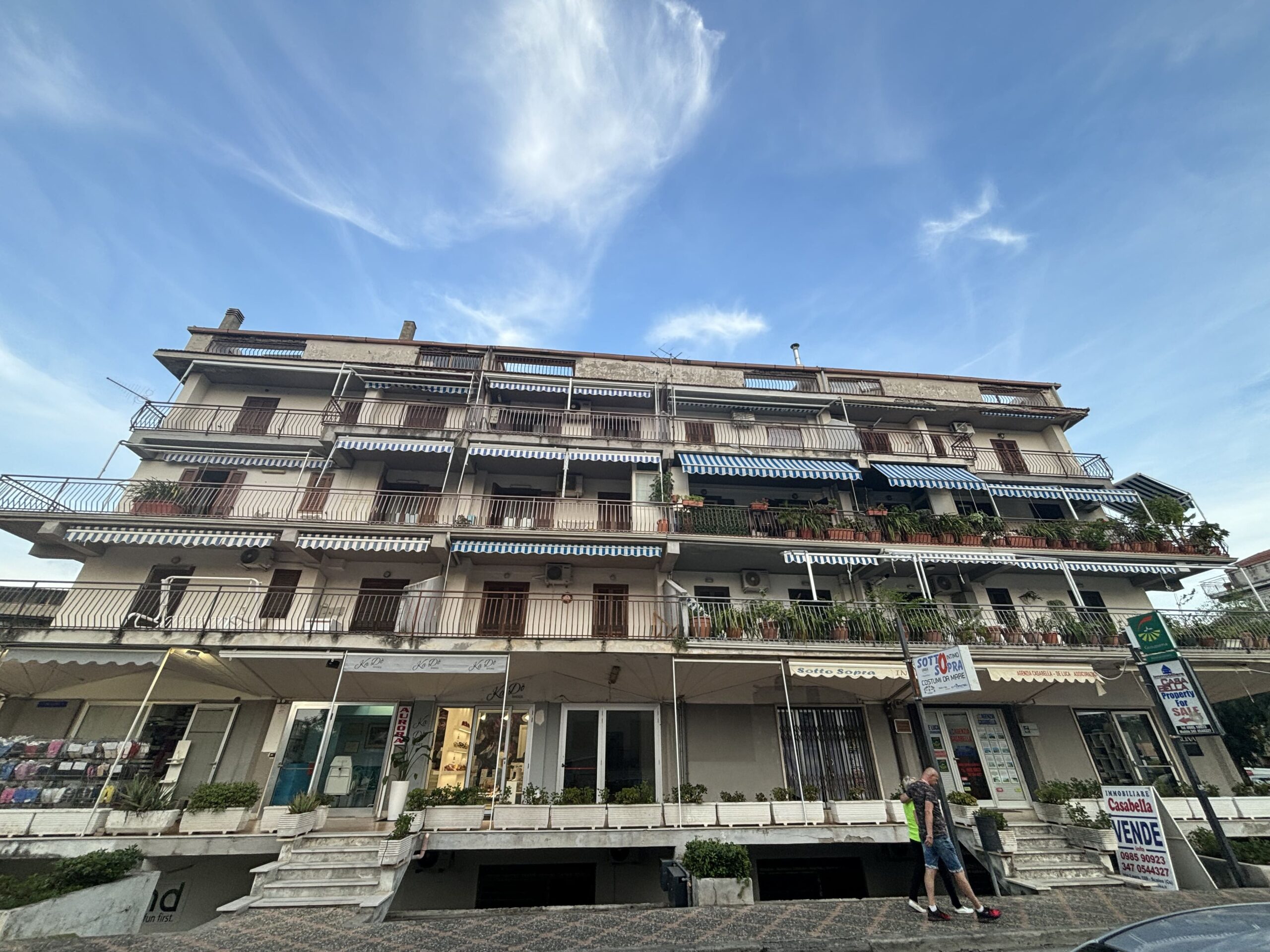 Italian elegance - flat at Parco Centro Marina estate, Scalea.