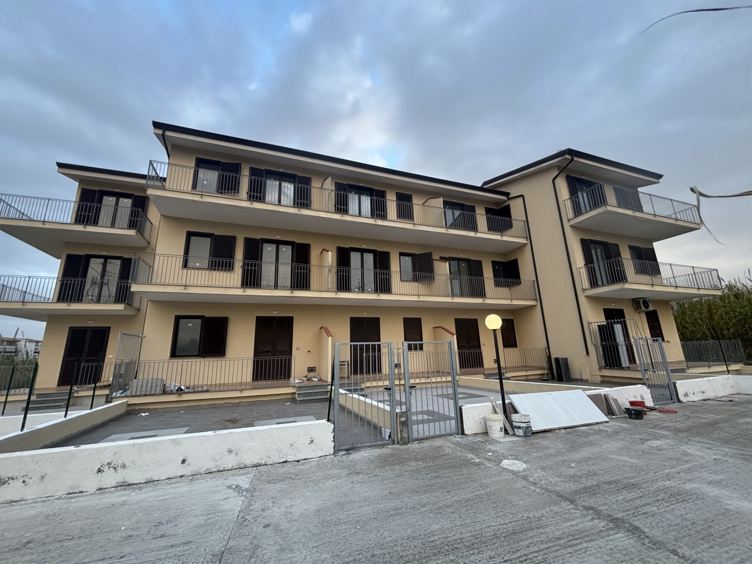 New flat from developer in Grisolia.