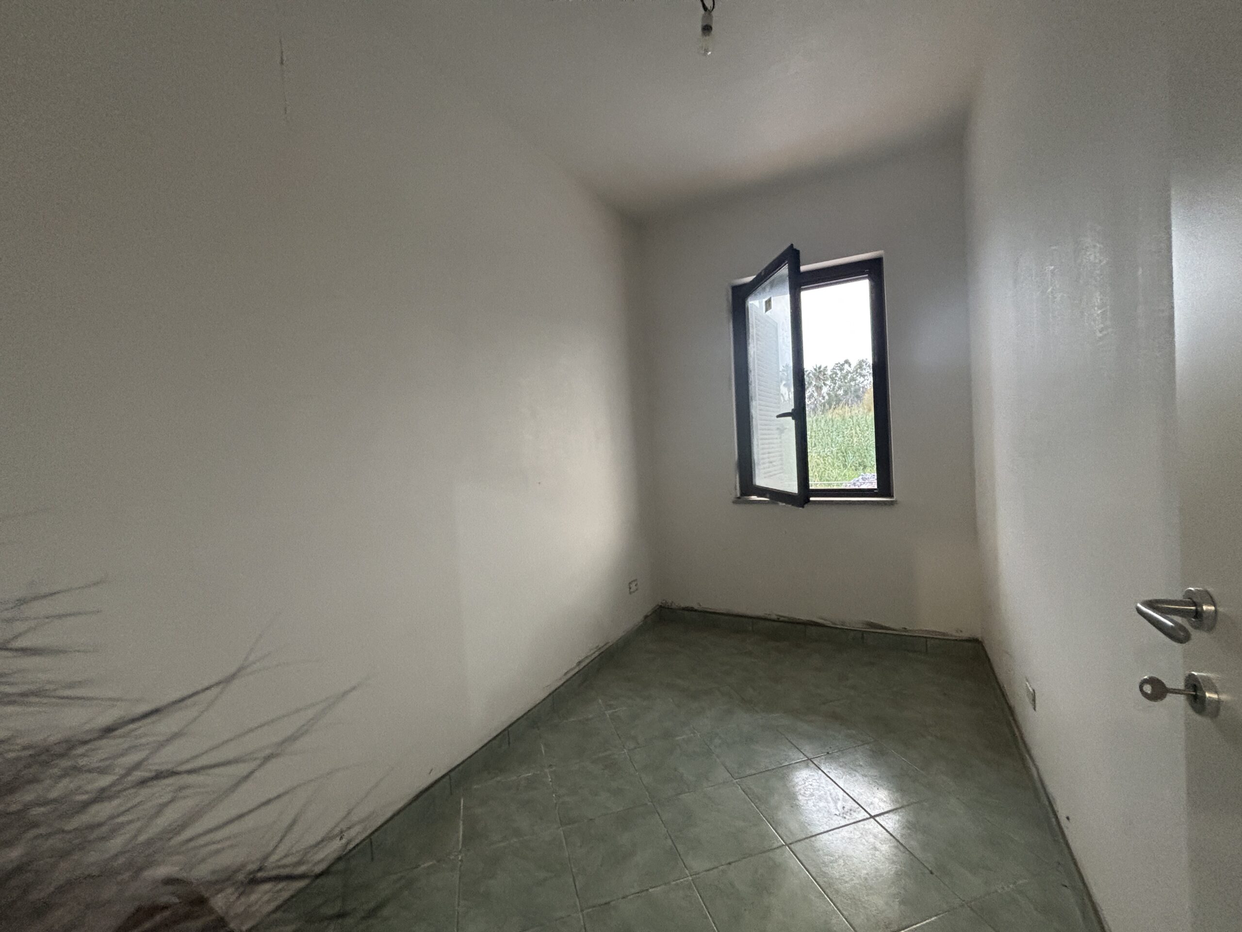 Grisolia - new development flat, 100 metres from the sea.