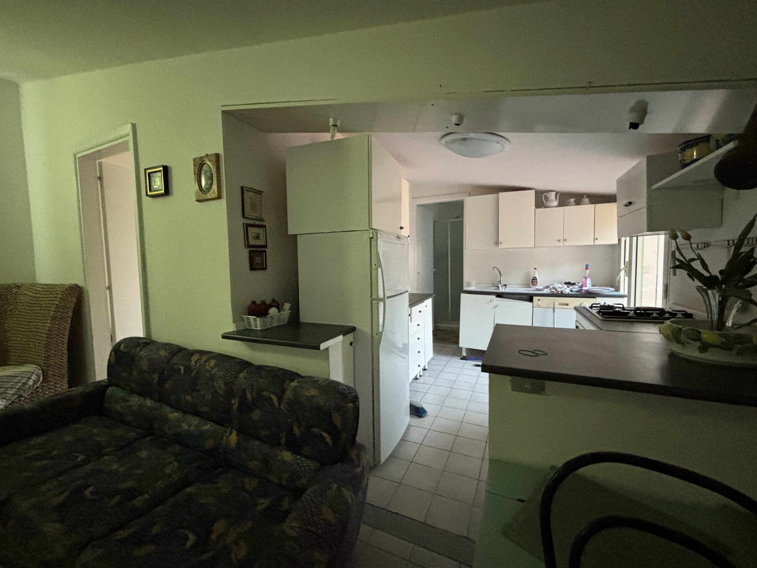 A flat with terrace in Cetraro, right by the sea.