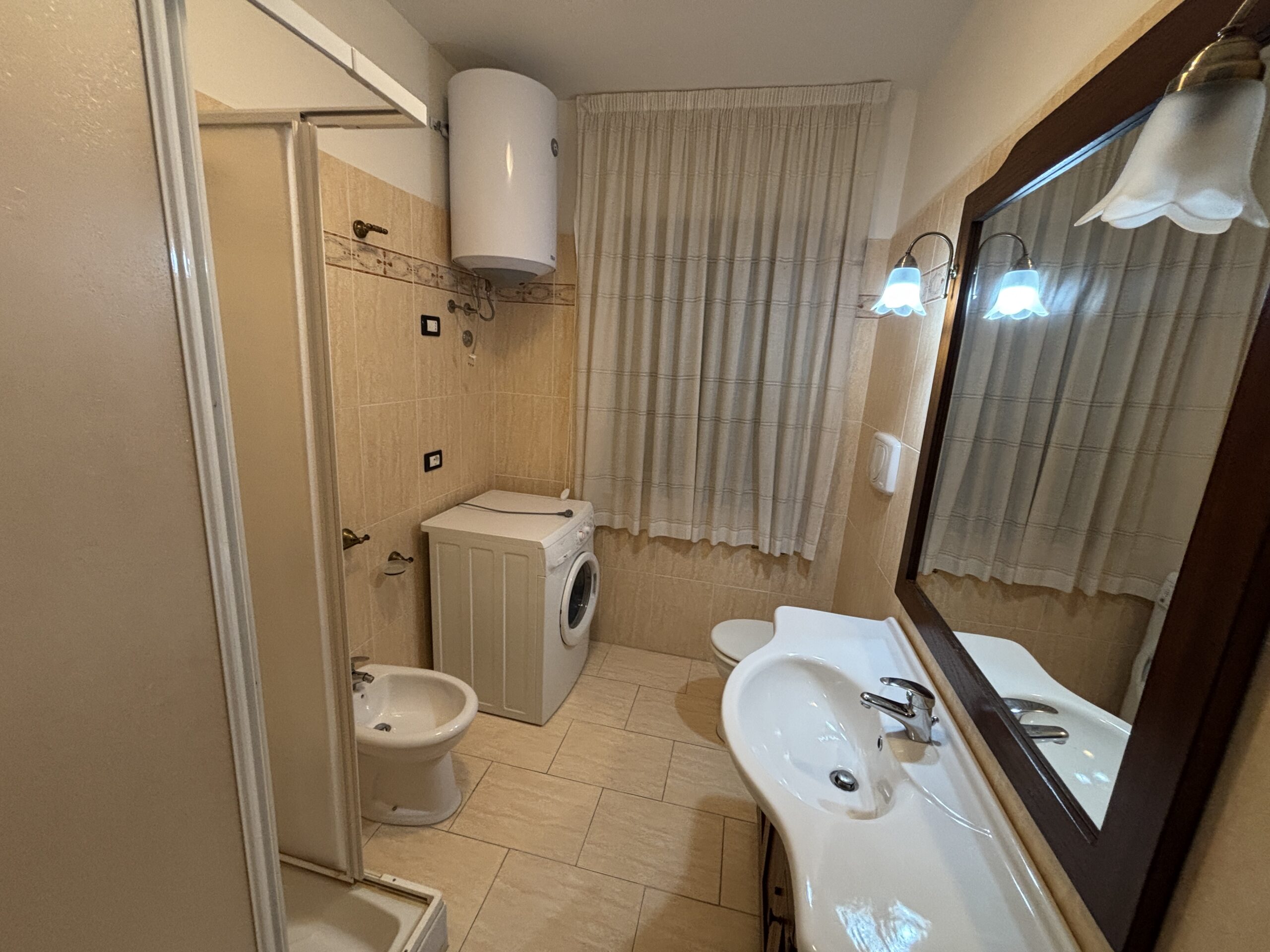 Exquisite property right by the sea in Diamante.