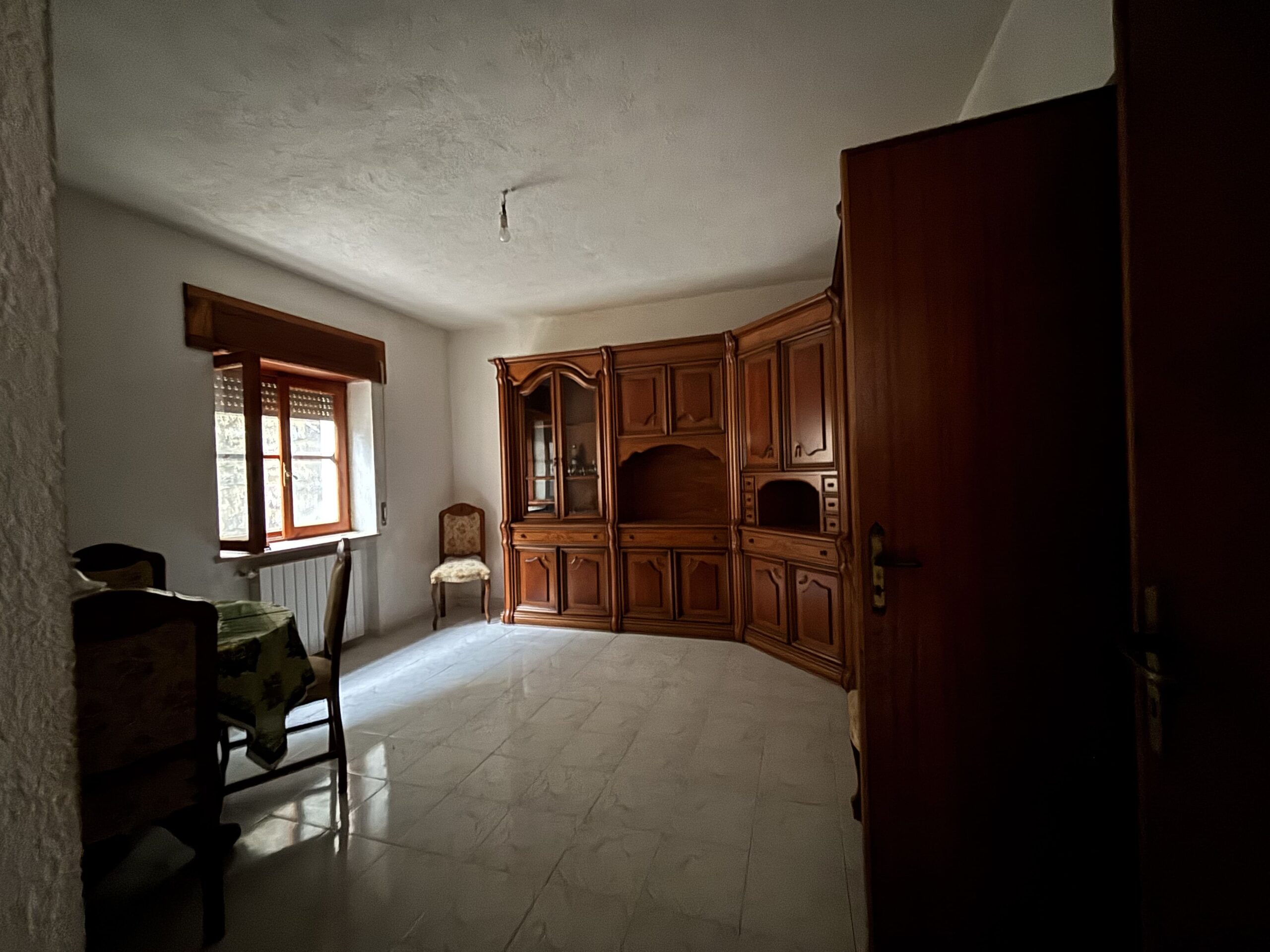 Independent house with garage and garden in Belvedere Marittimo.