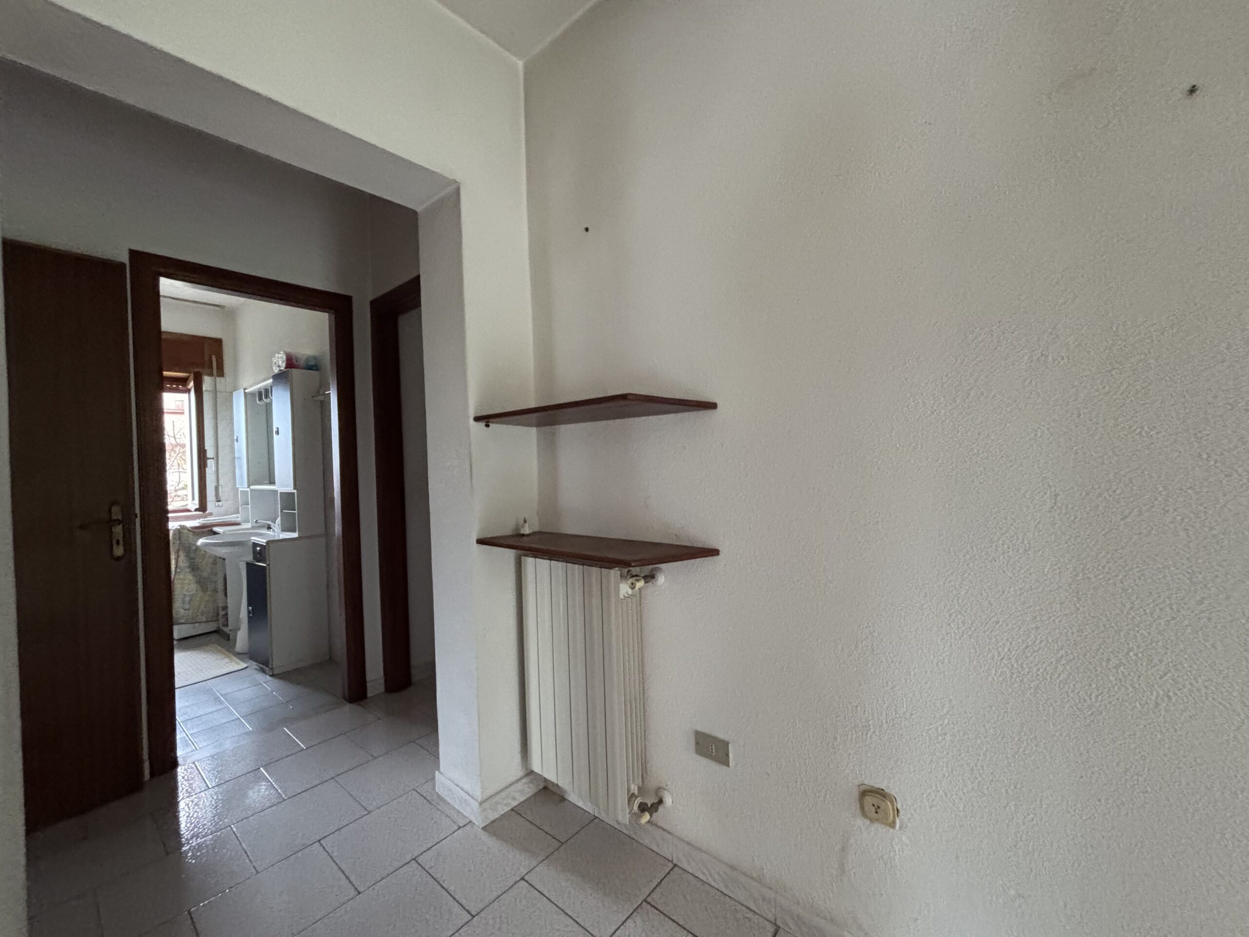 Independent house with garage and garden in Belvedere Marittimo.