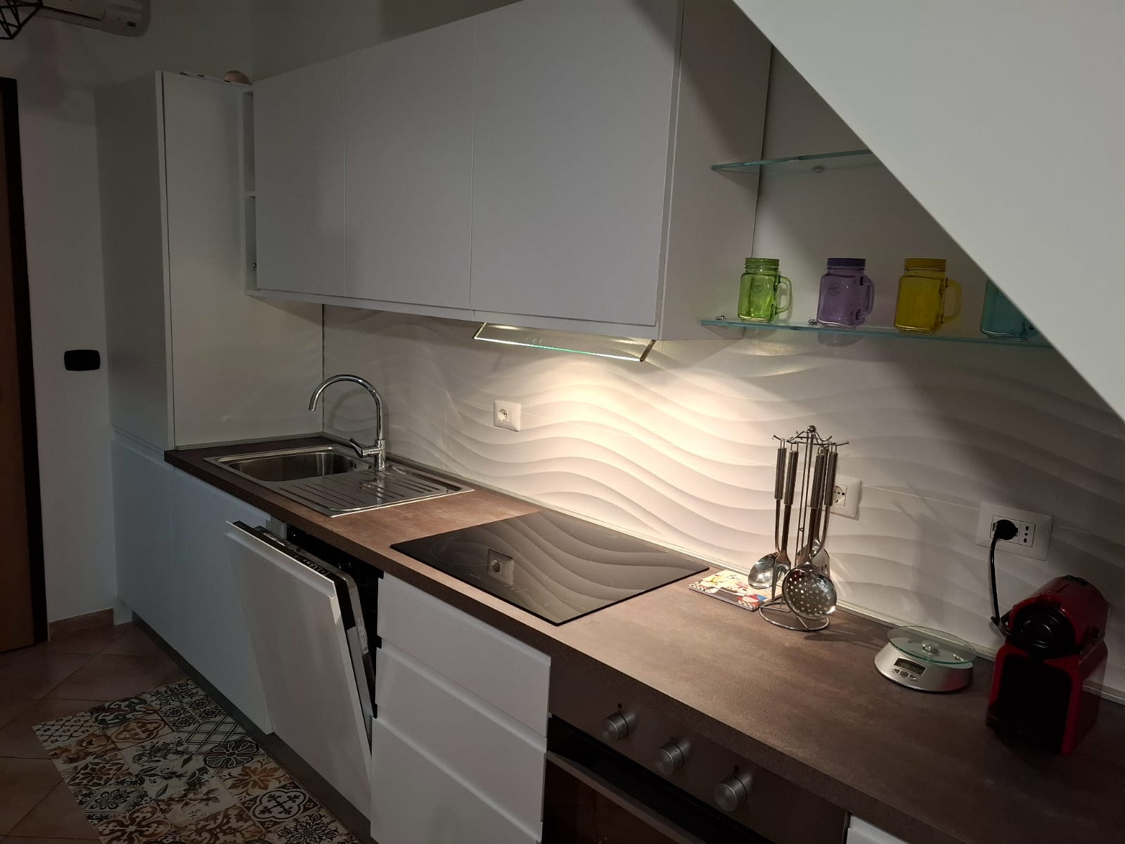 Marina di Pisticci - renovated flat on a closed estate with swimming pool.