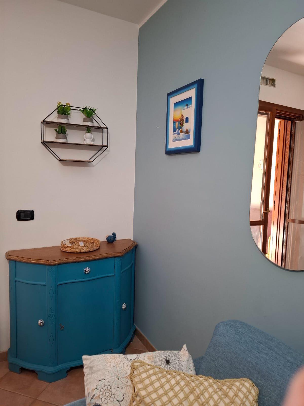 Marina di Pisticci - renovated flat on a closed estate with swimming pool.